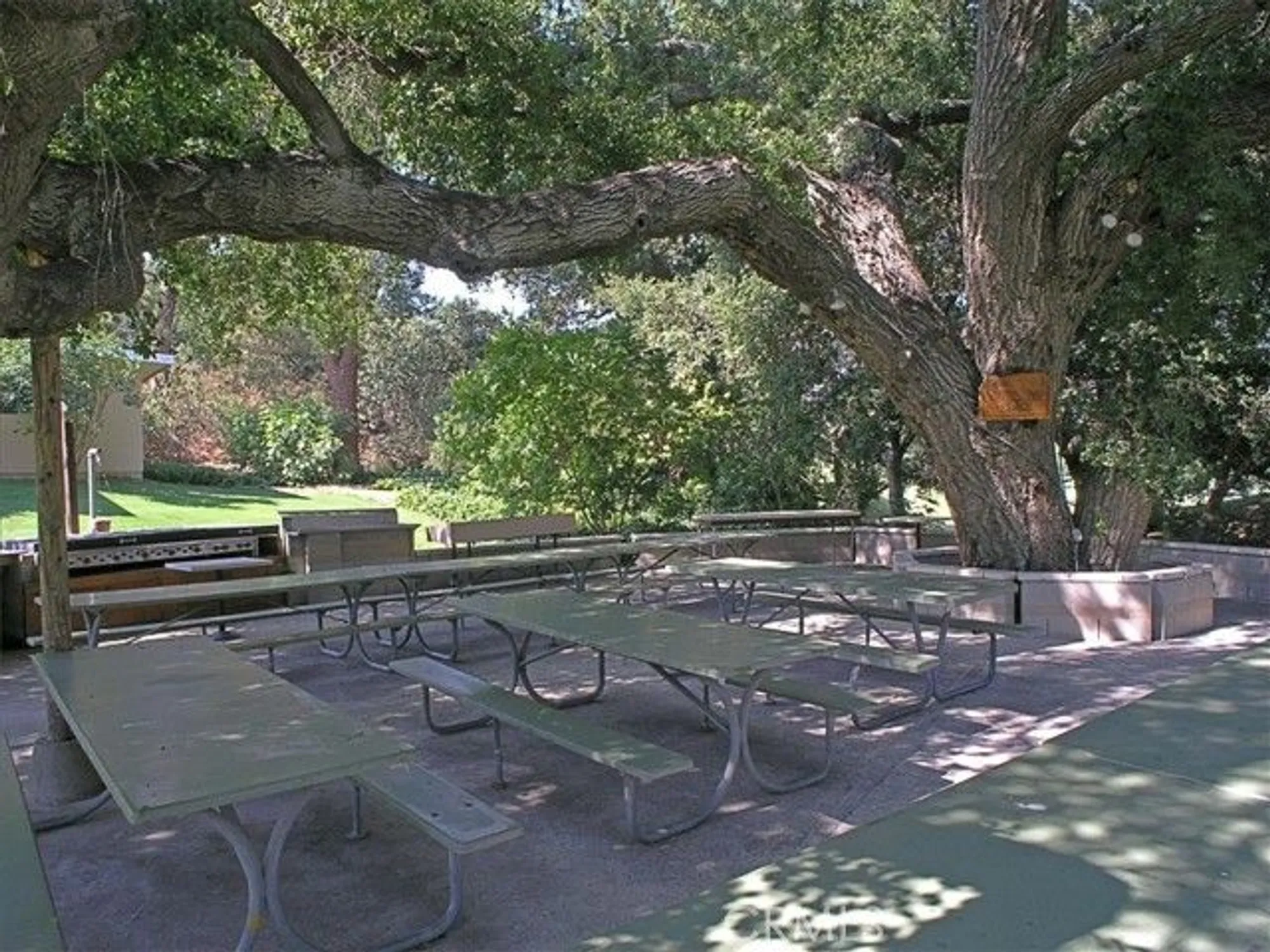 Property Slideshow image 25 of 33 | 26847 oak branch cir, Newhall, CA, 91321