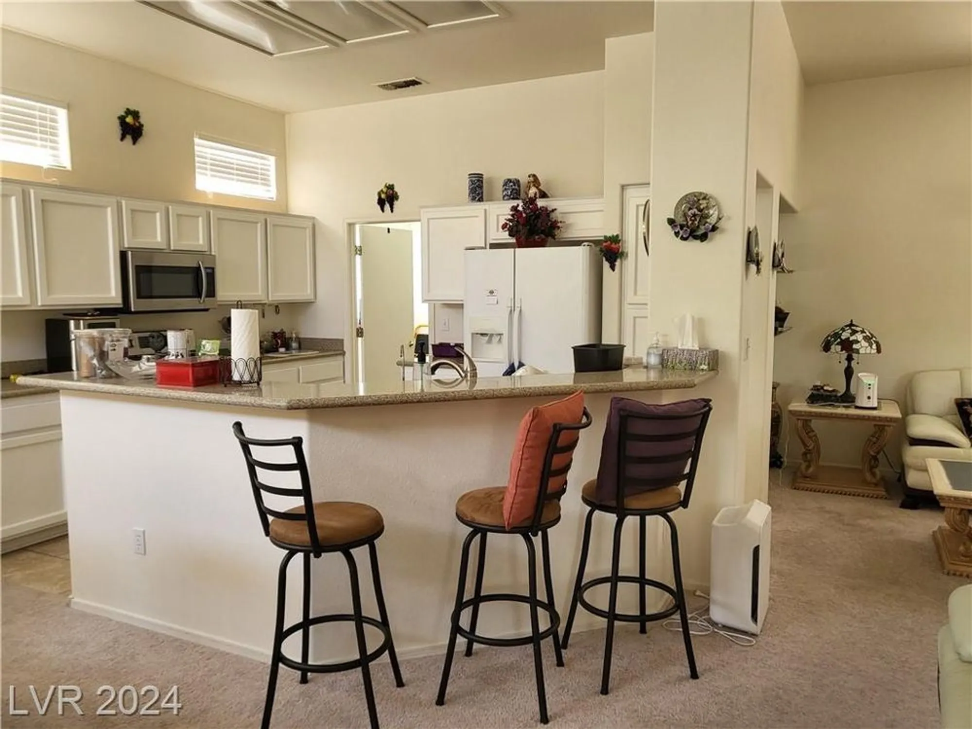 Property Slideshow image 8 of 17 | 9916 villa ridge dr, Las Vegas, NV, 89134
