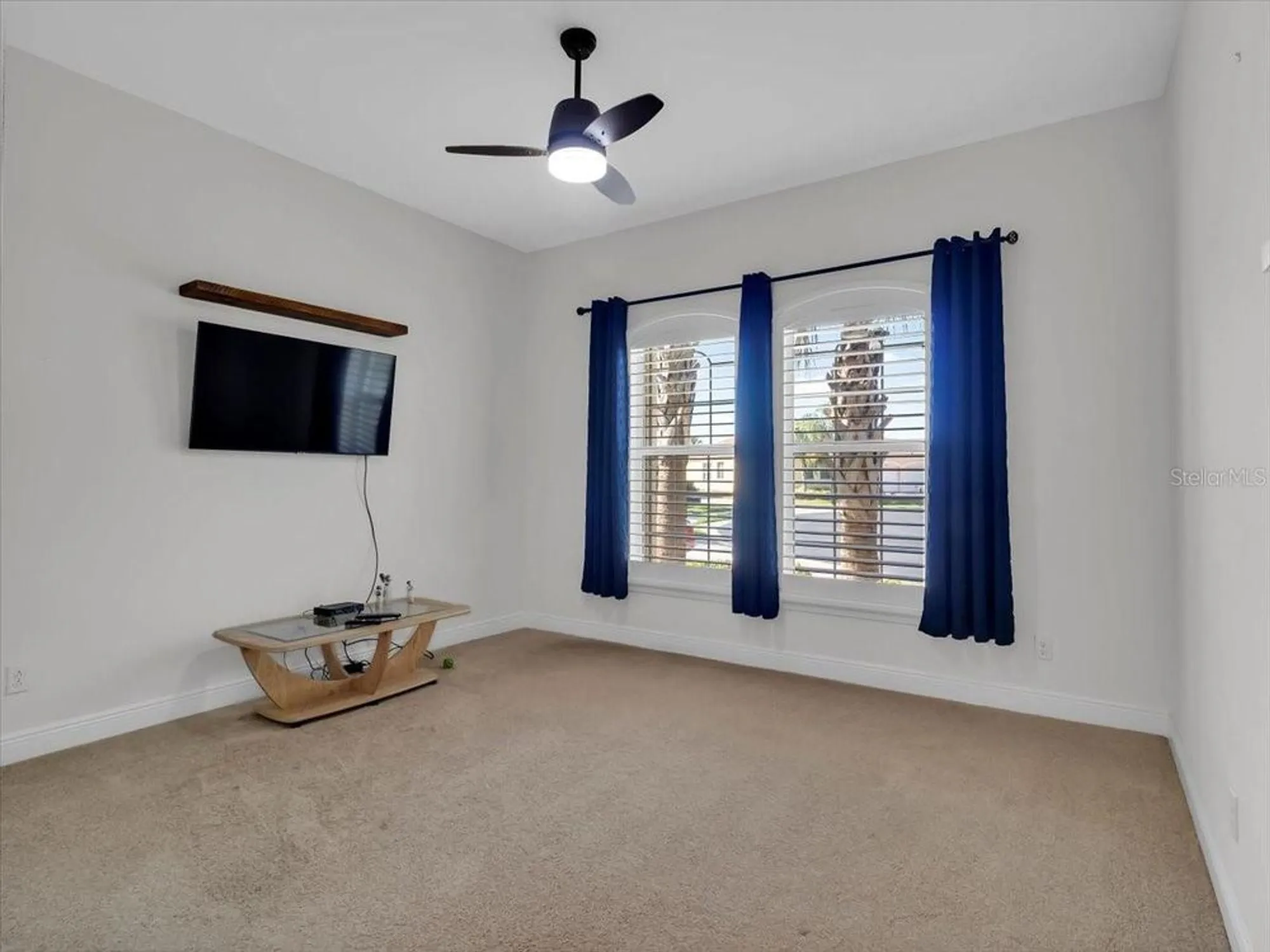 Property Slideshow image 13 of 76 | 16308 garnet glen pl, Wimauma, FL, 33598