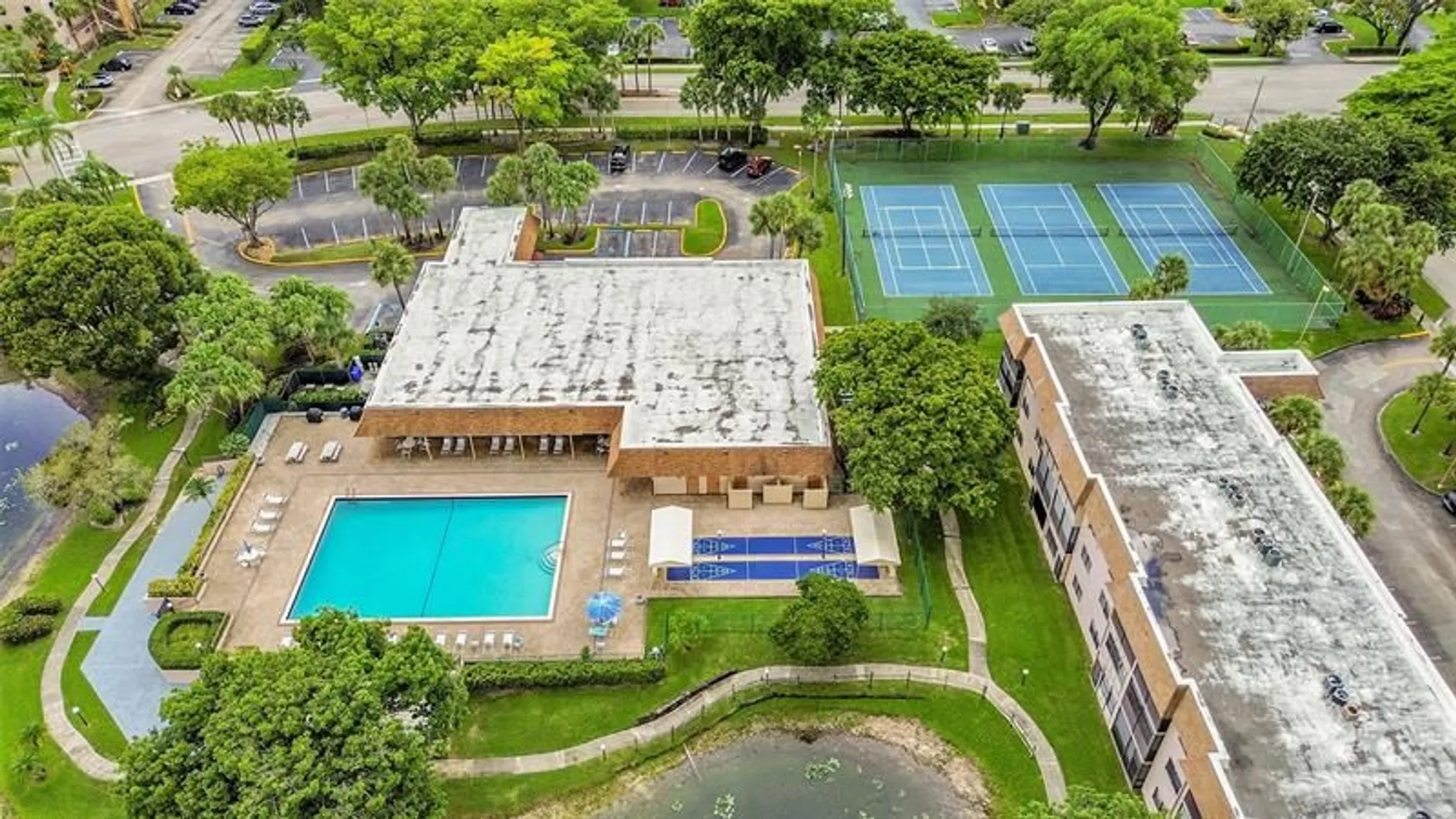 Property Slideshow image 49 of 64 | 4940 e sabal palm blvd apt 202, Tamarac, FL, 33319