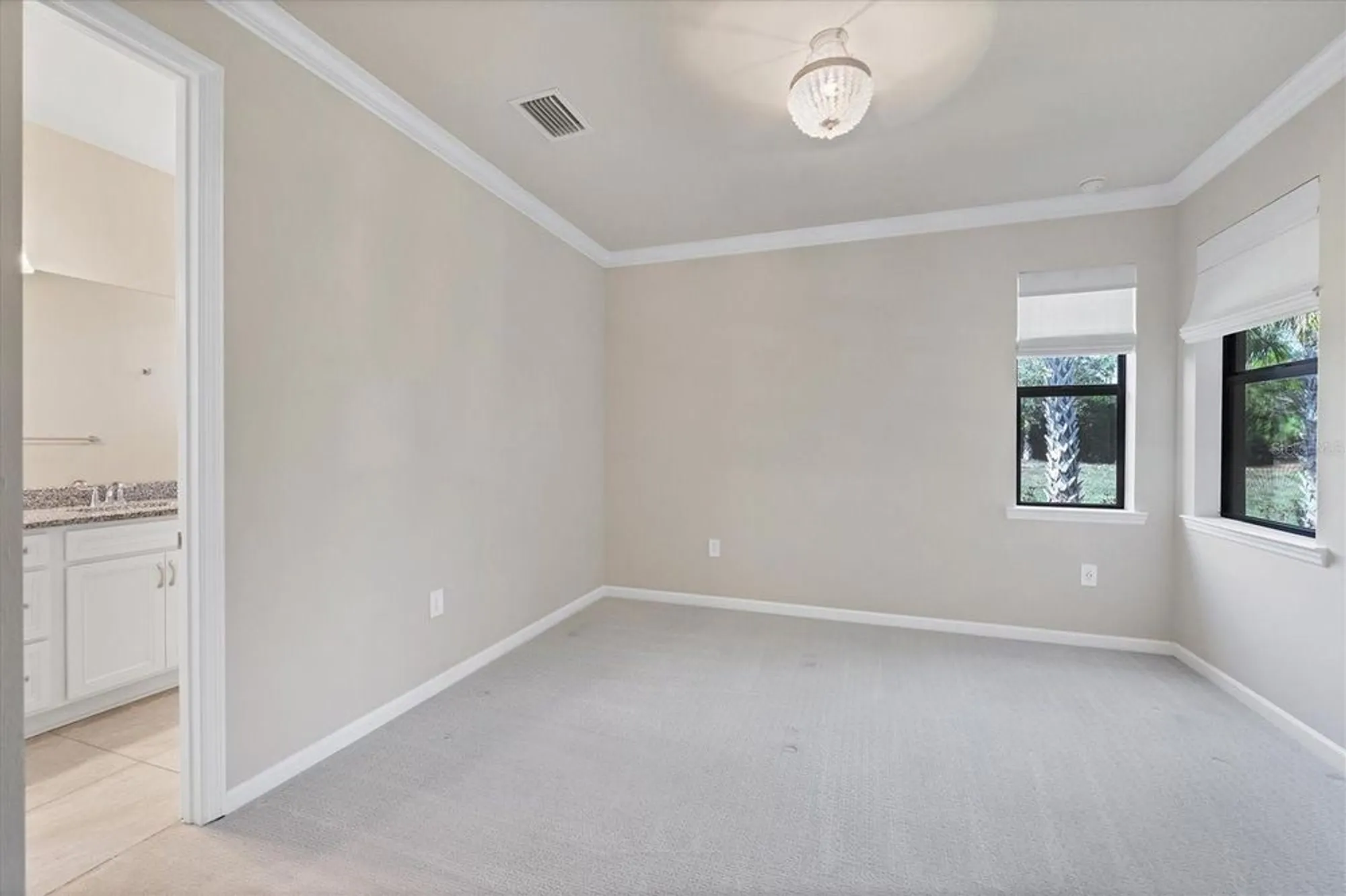 Property Slideshow image 13 of 58 | 17660 northwood pl, Bradenton, FL, 34202