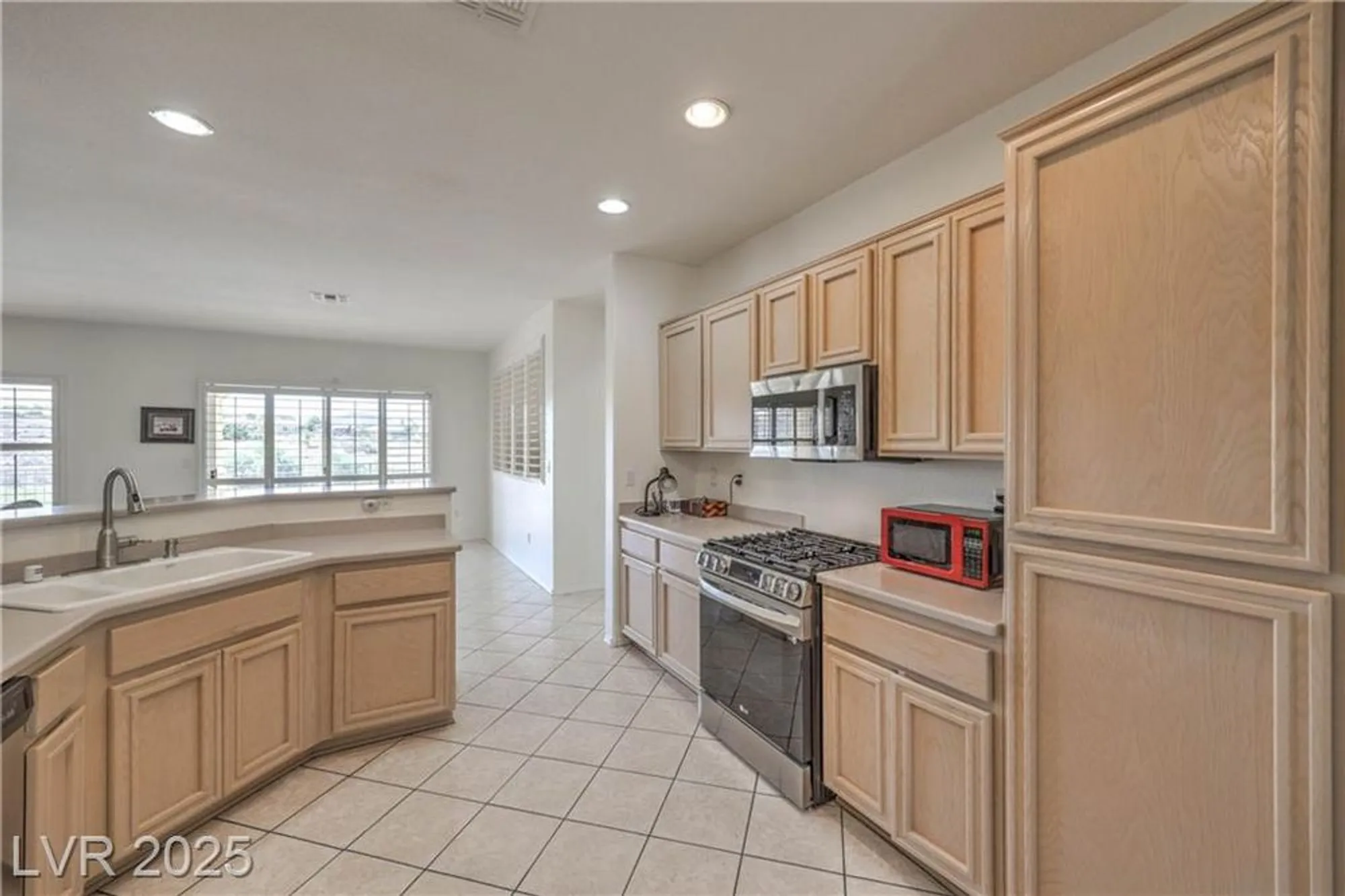 Property Slideshow image 21 of 52 | 1717 warrington dr, Henderson, NV, 89052