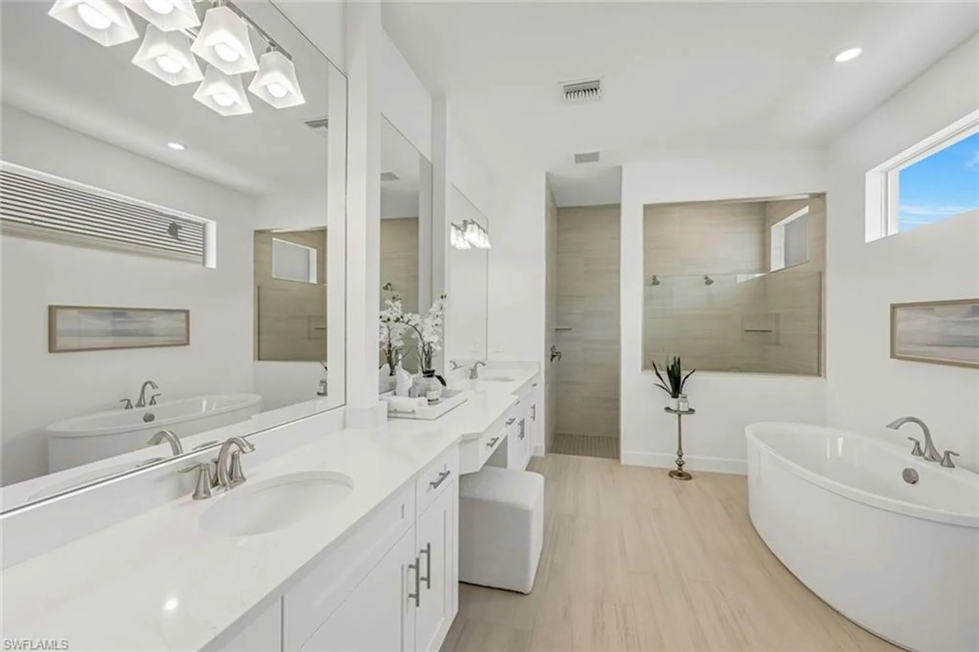 Property Slideshow image 20 of 47 | 17338 blue sapphire dr, Fort Myers, FL, 33913