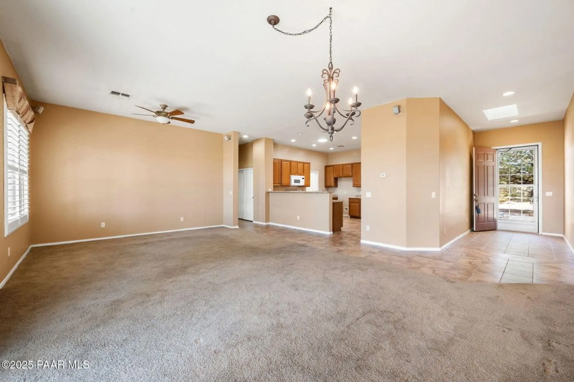 Property Slideshow image 12 of 43 | 7876 n siesta sunset ln, Prescott Valley, AZ, 86315