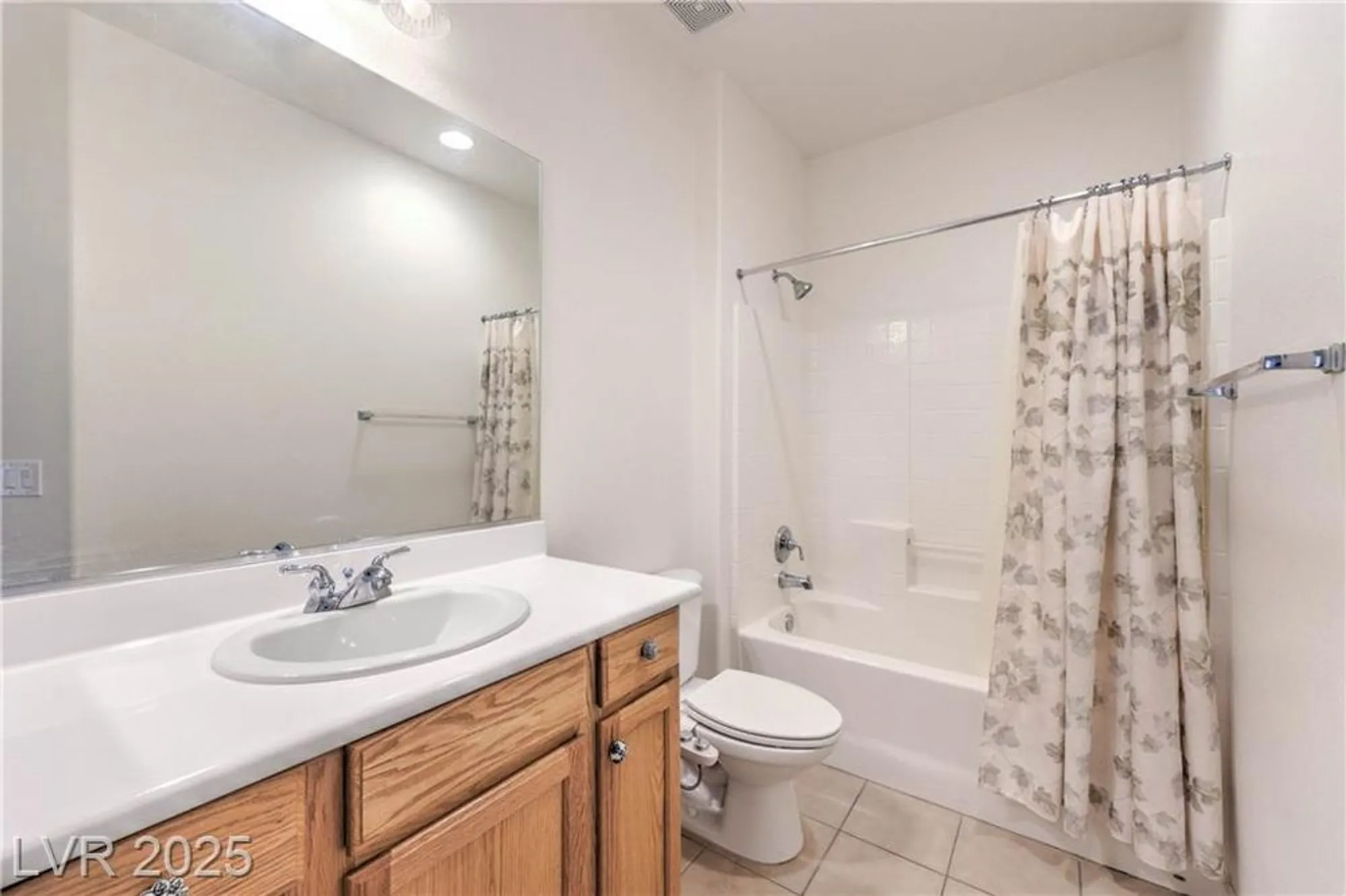 Property Slideshow image 33 of 52 | 2175 waterton rivers dr, Henderson, NV, 89044