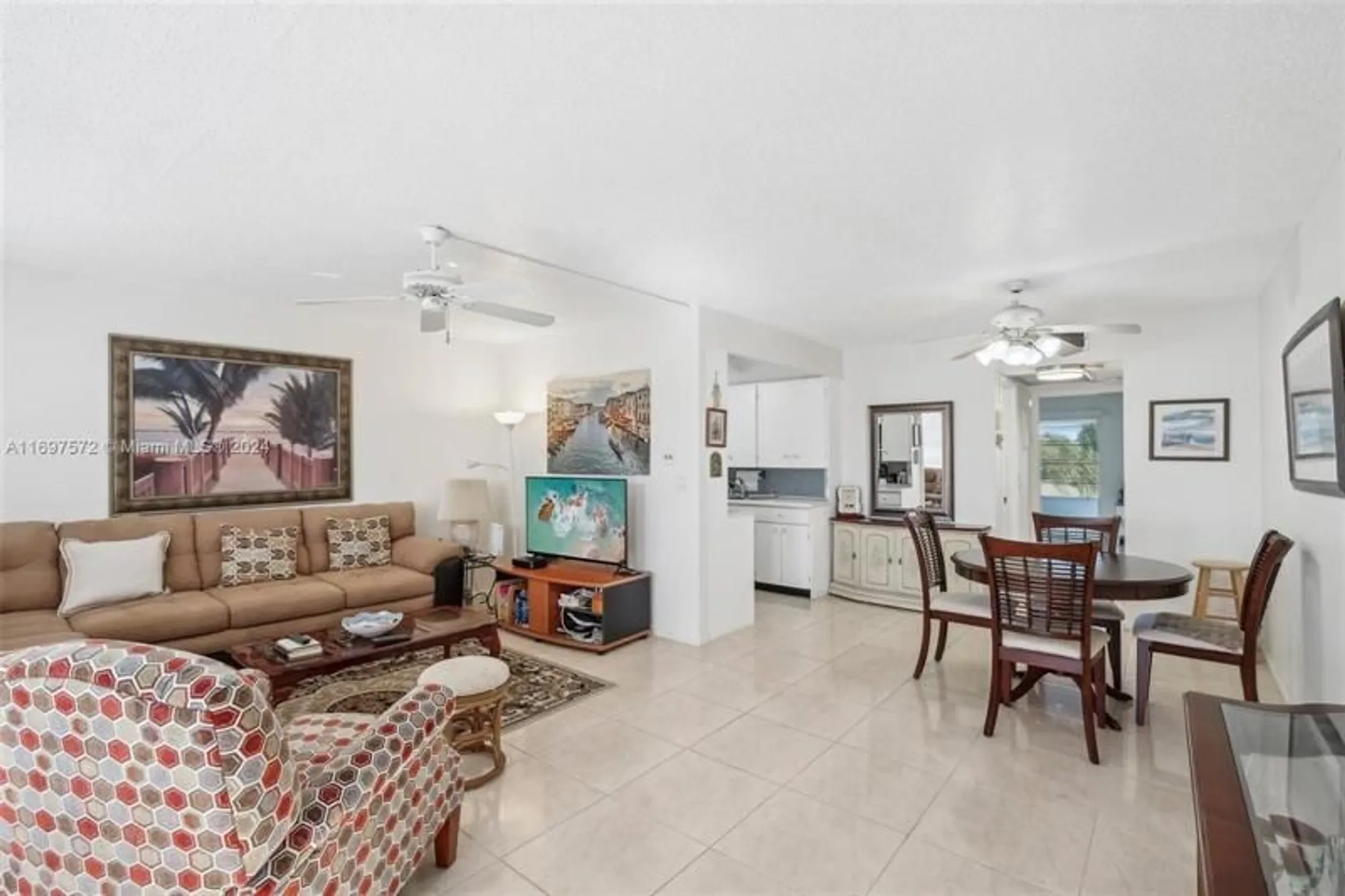 Property Slideshow image 4 of 23 | 3014 oakridge a # 3014, Deerfield Beach, FL, 33442