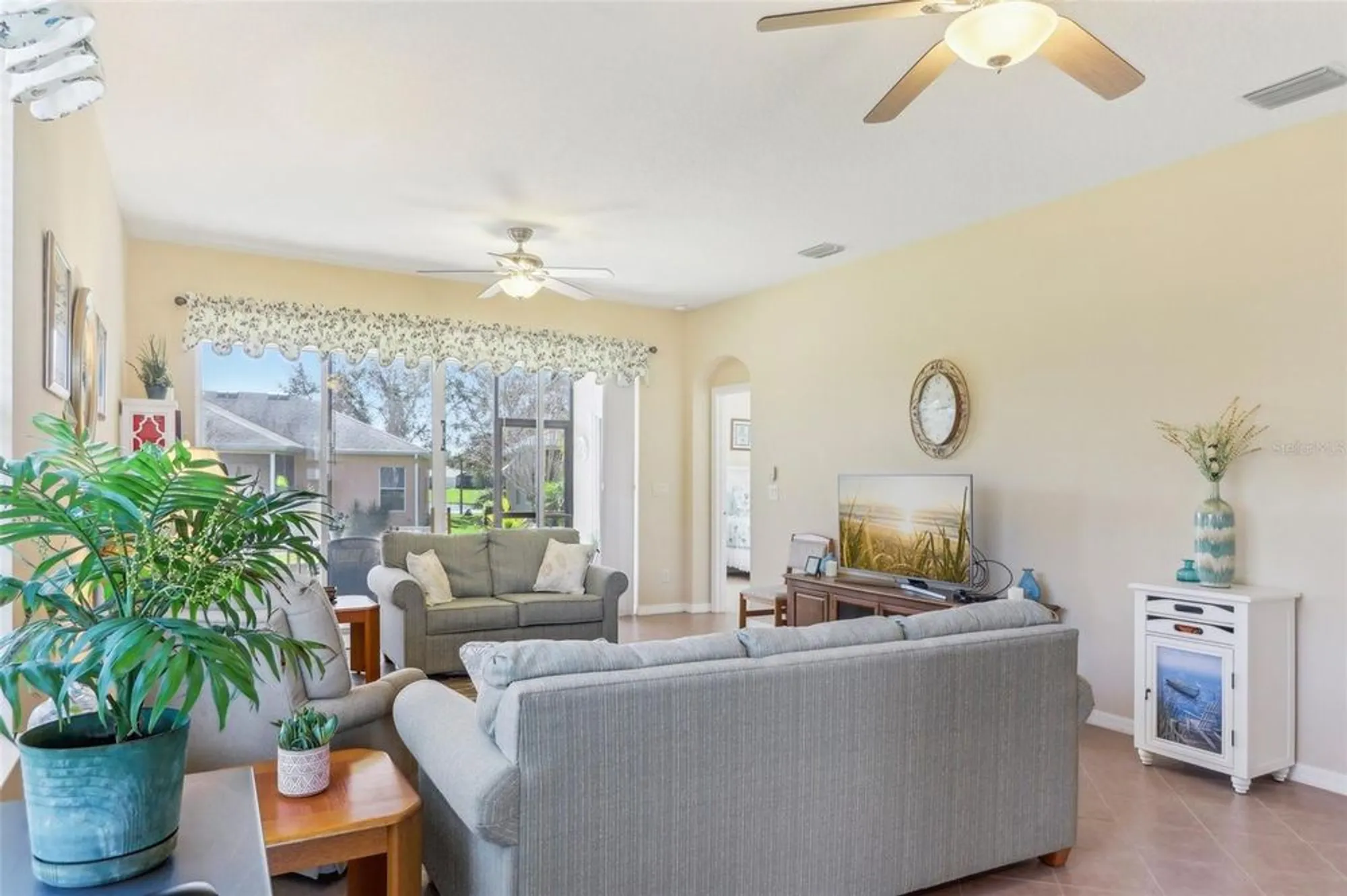 Property Slideshow image 4 of 42 | 27536 stoney brook dr, Leesburg, FL, 34748
