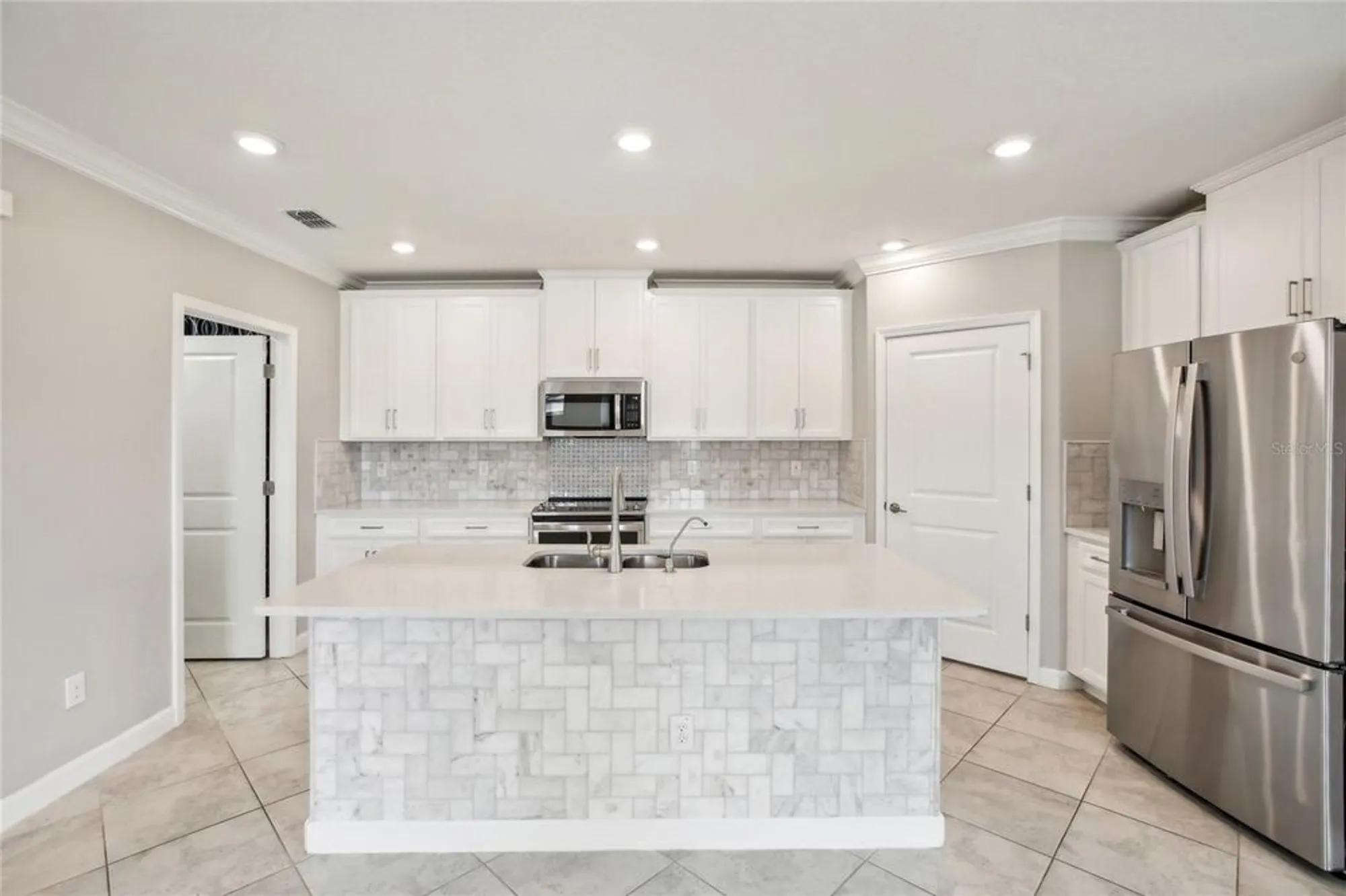 Property Slideshow image 7 of 33 | 10420 echo dock loop, San Antonio, FL, 33576