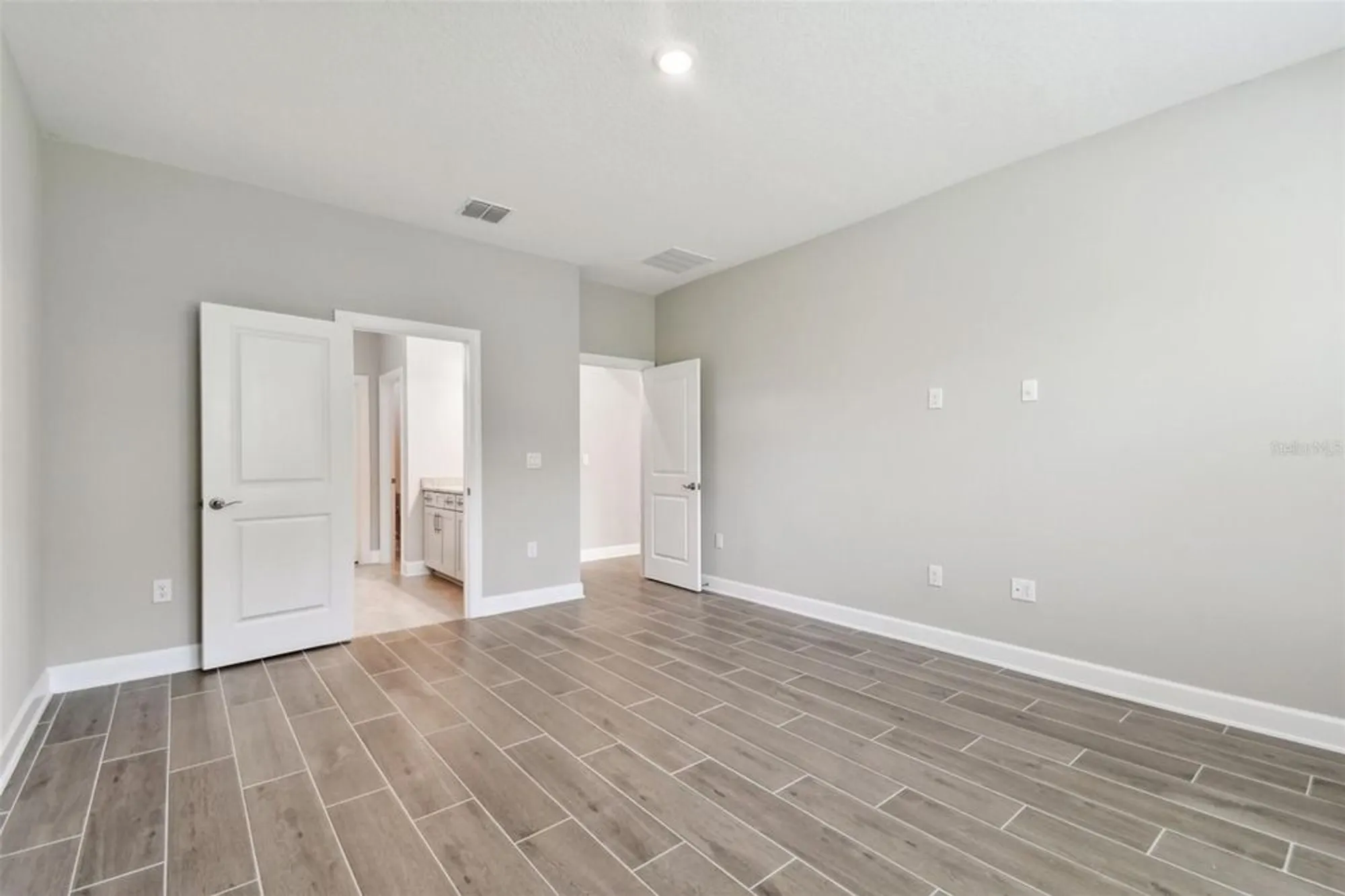 Property Slideshow image 21 of 62 | 620 nasturtium ct, Nokomis, FL, 34275