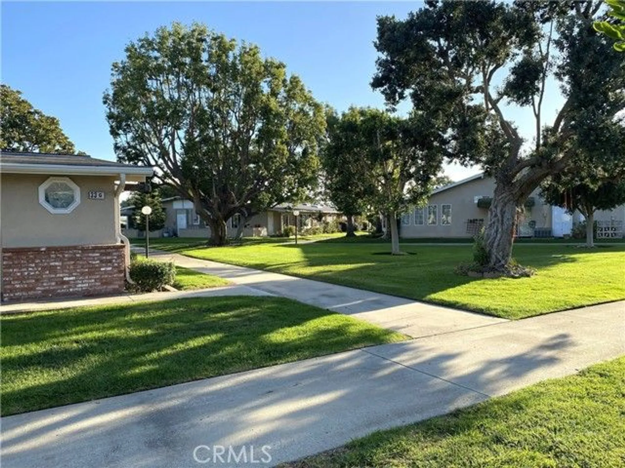 Property Slideshow image 5 of 19 | 13281 del monte dr # m12-34d, Seal Beach, CA, 90740