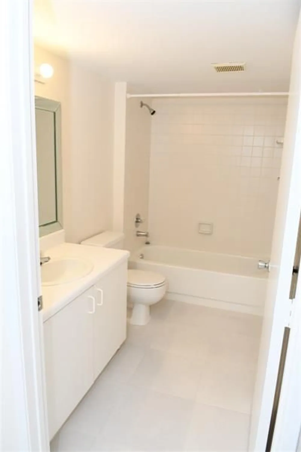 Property Slideshow image 10 of 26 | 1501 sw 131st way apt 304, Pembroke Pines, FL, 33027