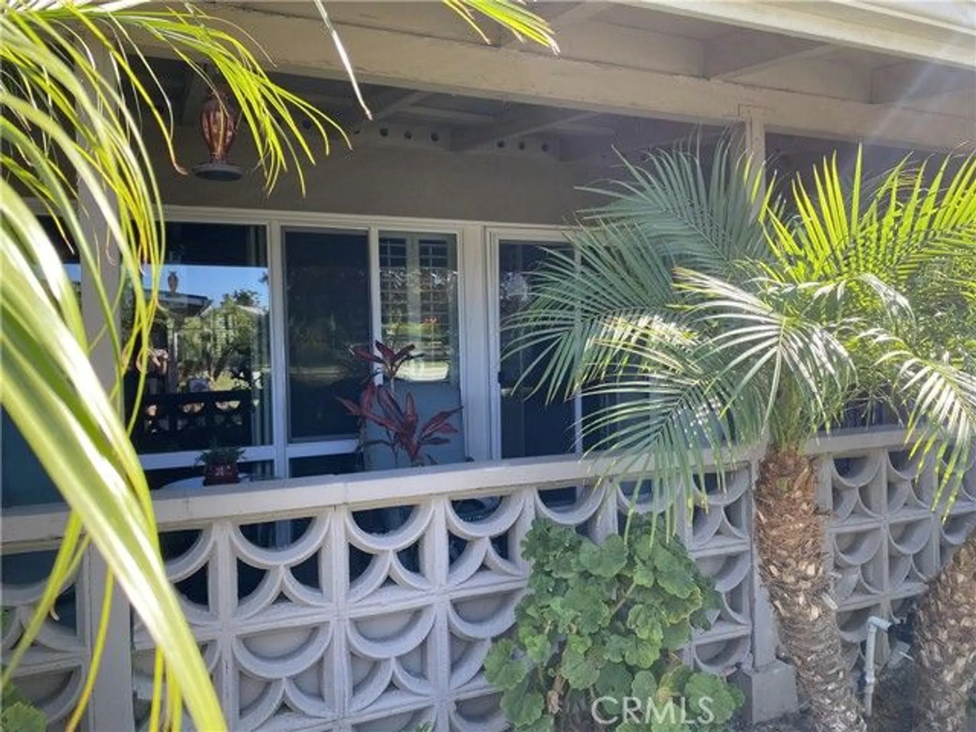Property Slideshow image 2 of 30 | 13380 danbury ln # m6-130d, Seal Beach, CA, 90740