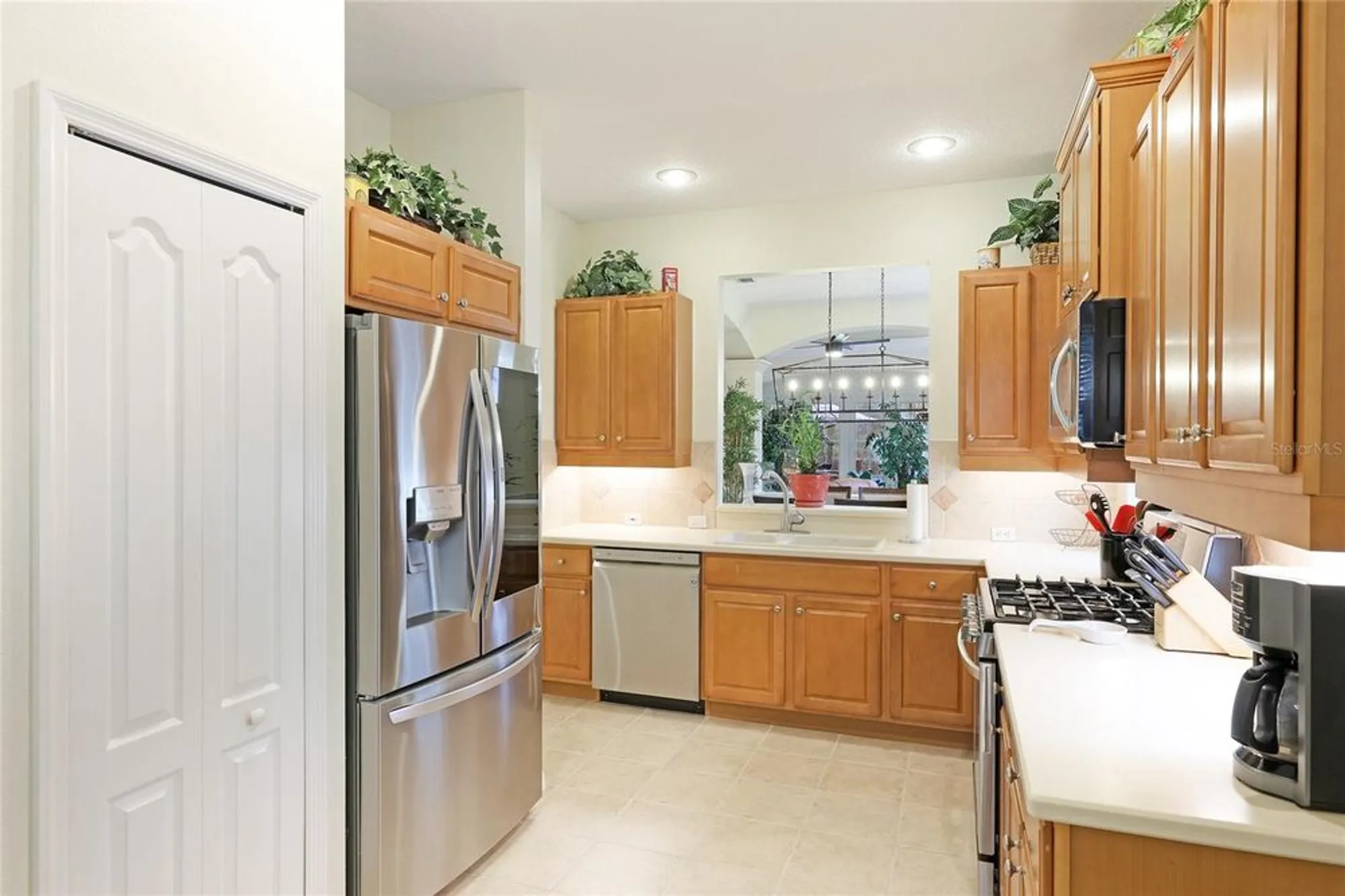 Property Slideshow image 7 of 38 | 6103 aviary ct, Bradenton, FL, 34203