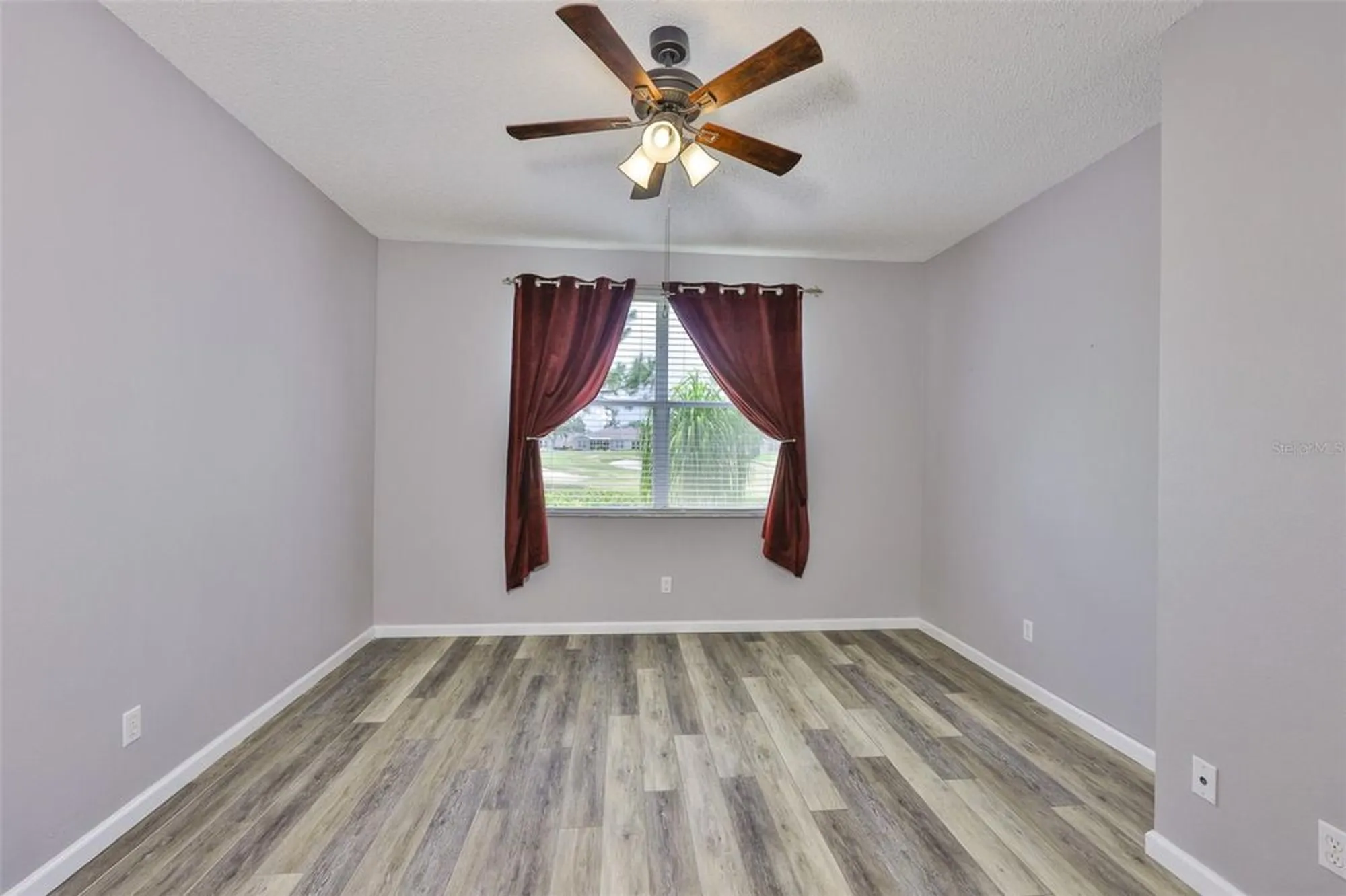 Property Slideshow image 13 of 52 | 2201 nantucket dr 46, Sun City Center, FL, 33573