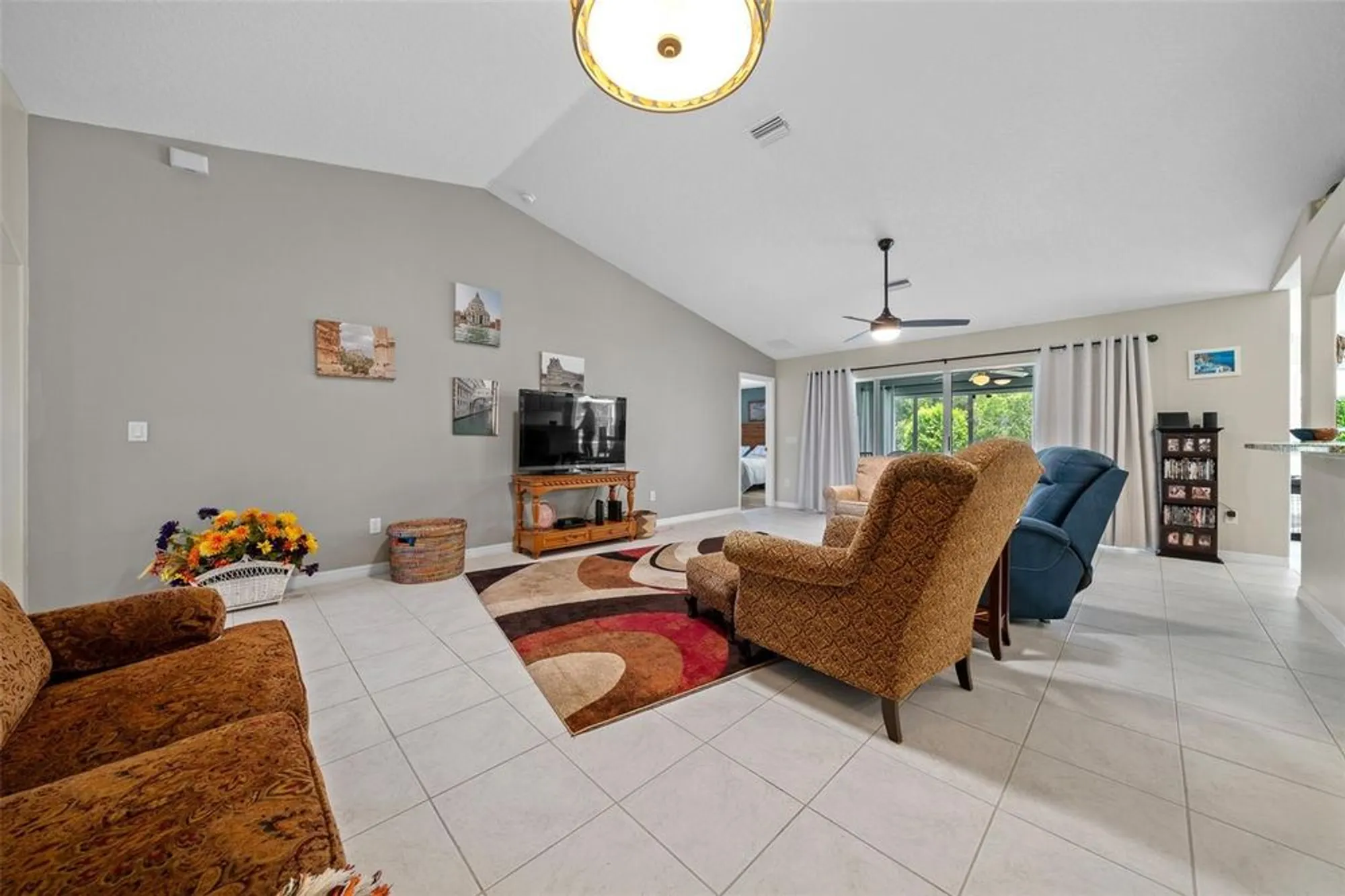 Property Slideshow image 19 of 74 | 16193 sw 14th avenue rd, Ocala, FL, 34473
