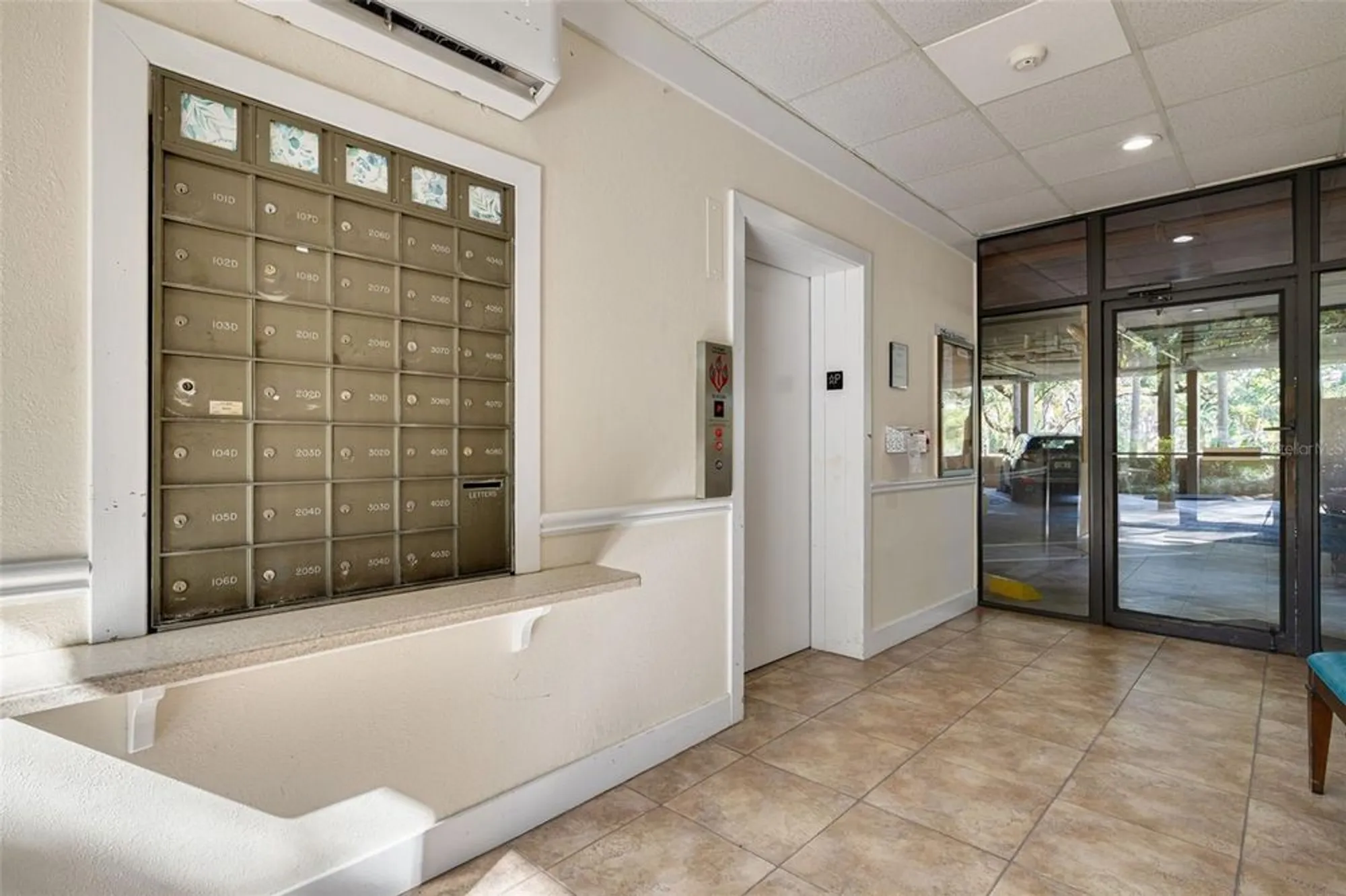 Property Slideshow image 19 of 29 | 3062 eastland blvd 406, Clearwater, FL, 33761