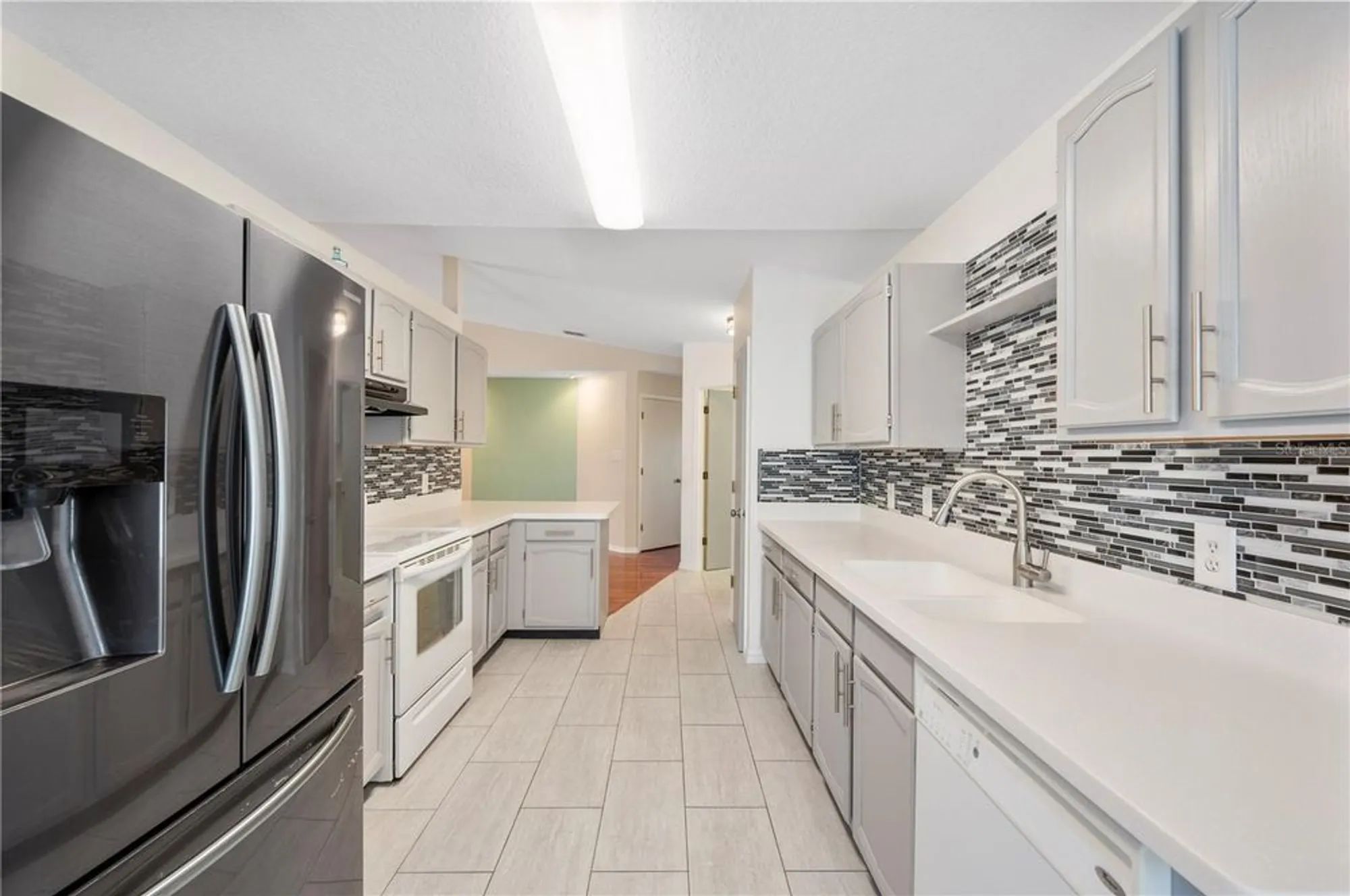 Property Slideshow image 9 of 42 | 550 eagle run, Lakeland, FL, 33809