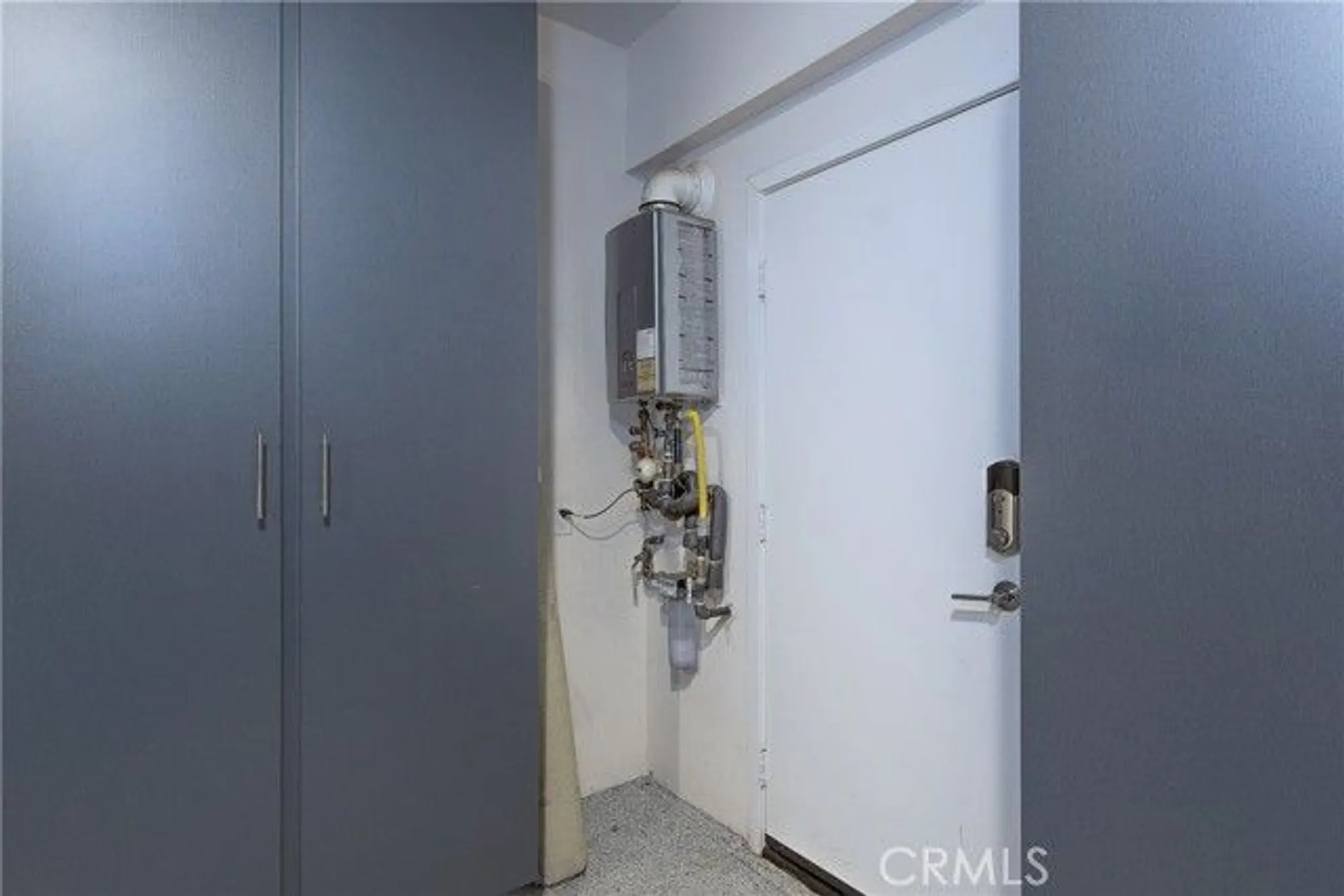 Property Slideshow image 18 of 34 | 1530 village green way, Beaumont, CA, 92223