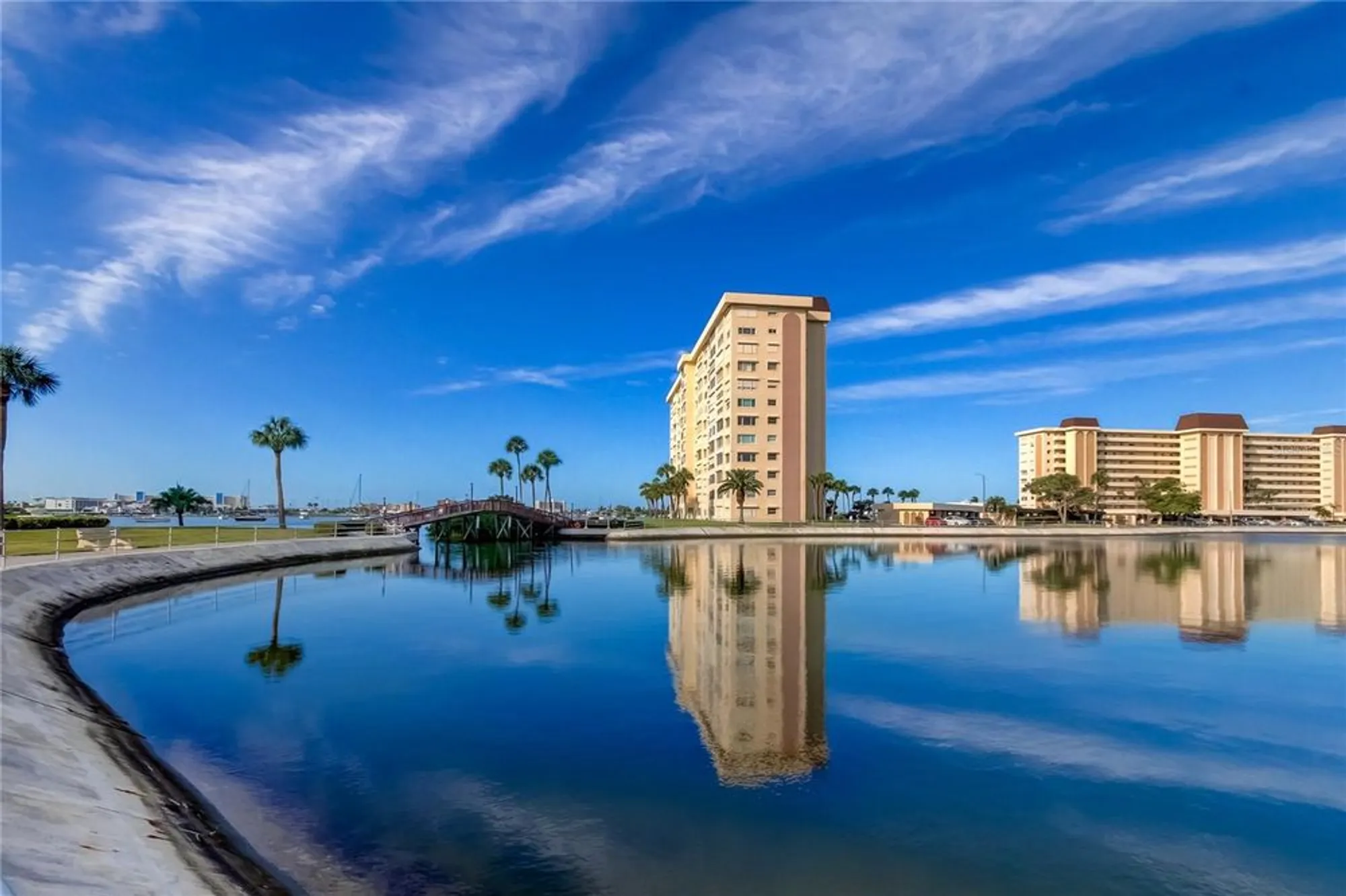 Property Slideshow image 36 of 45 | 4775 cove cir apt 1008, St Petersburg, FL, 33708