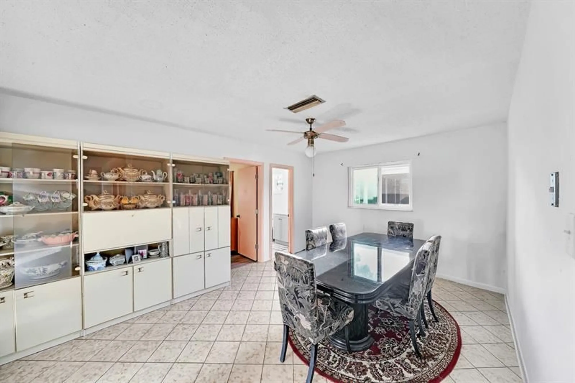 Property Slideshow image 6 of 16 | 6990 nw 12th st, Margate, FL, 33063