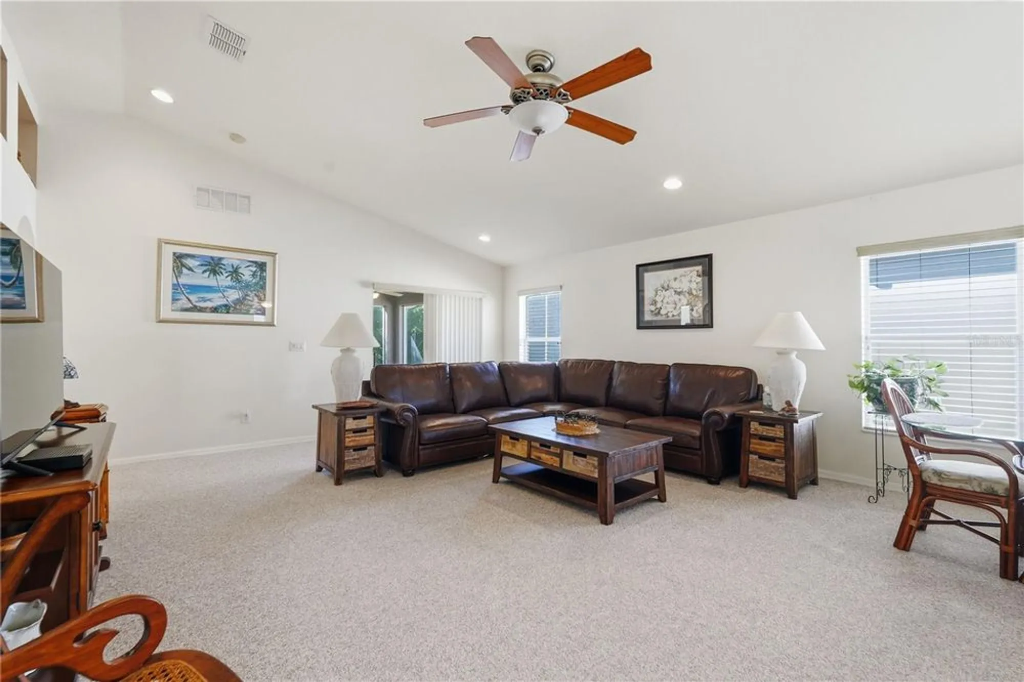 Property Slideshow image 8 of 34 | 2211 pleasant hill ln, Holiday, FL, 34691
