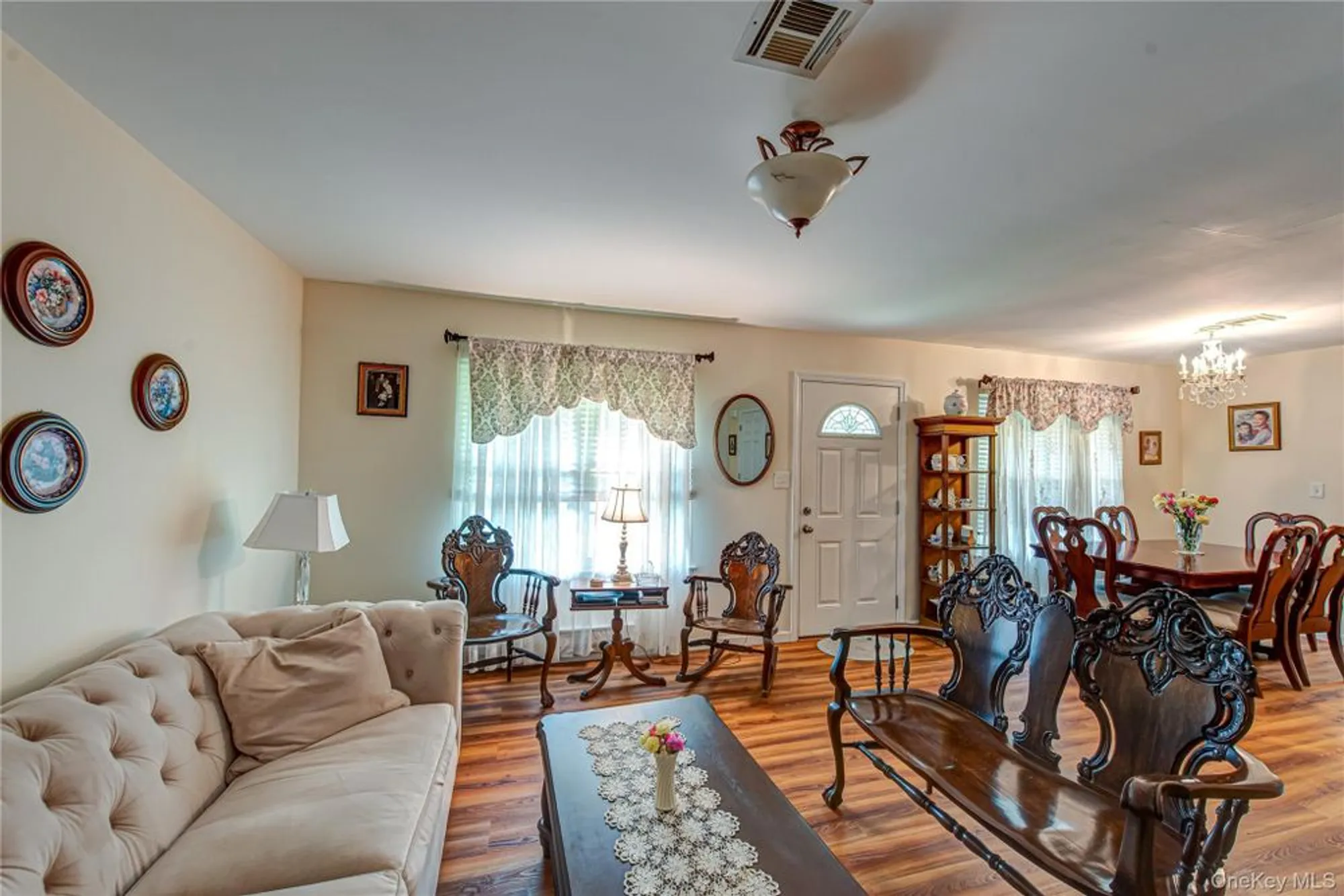Property Slideshow image 7 of 20 | 350b woodbridge dr 350b, Brookhaven, NY, 11961