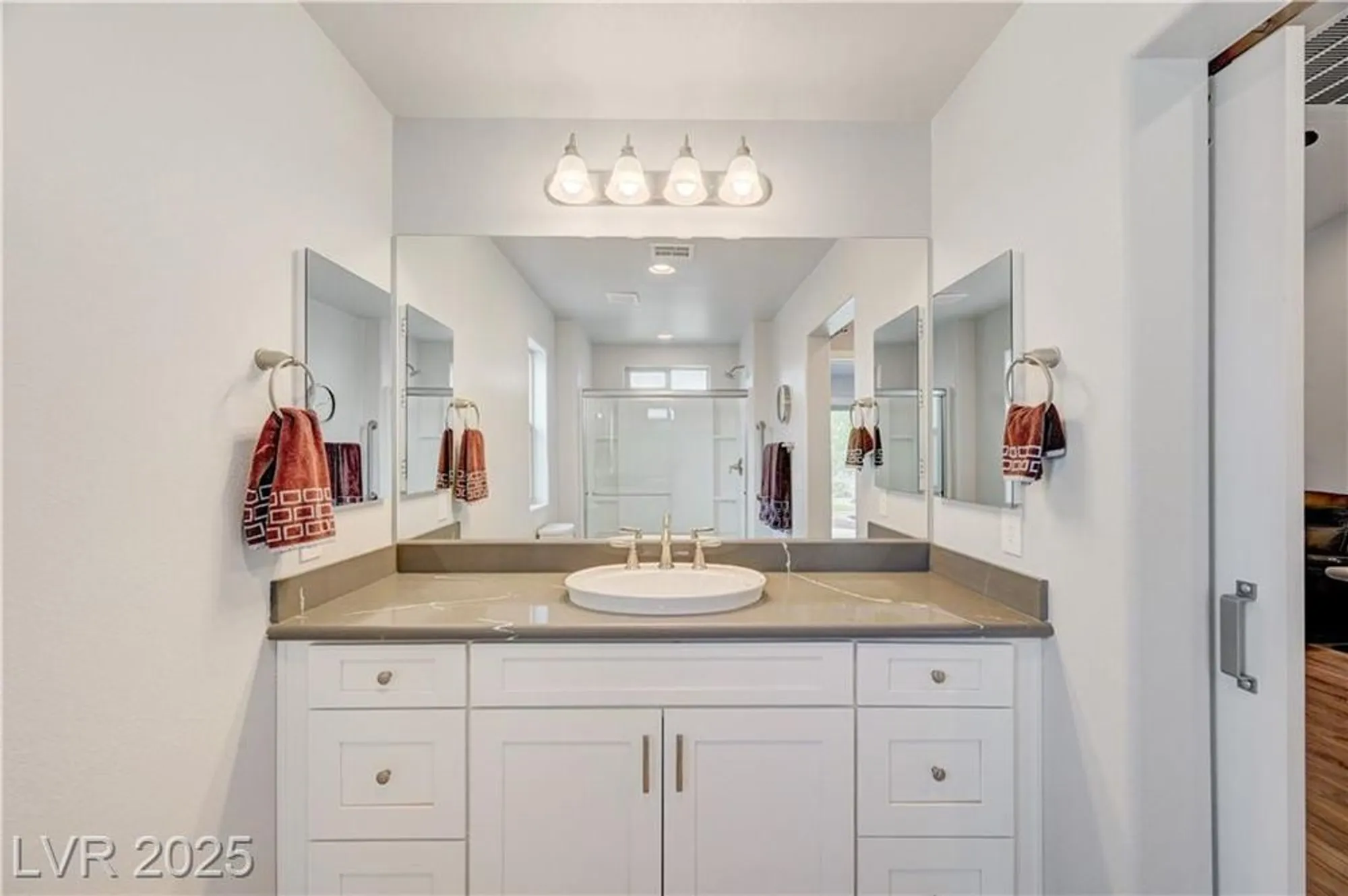 Property Slideshow image 57 of 69 | 3033 merimar dr, Las Vegas, NV, 89134