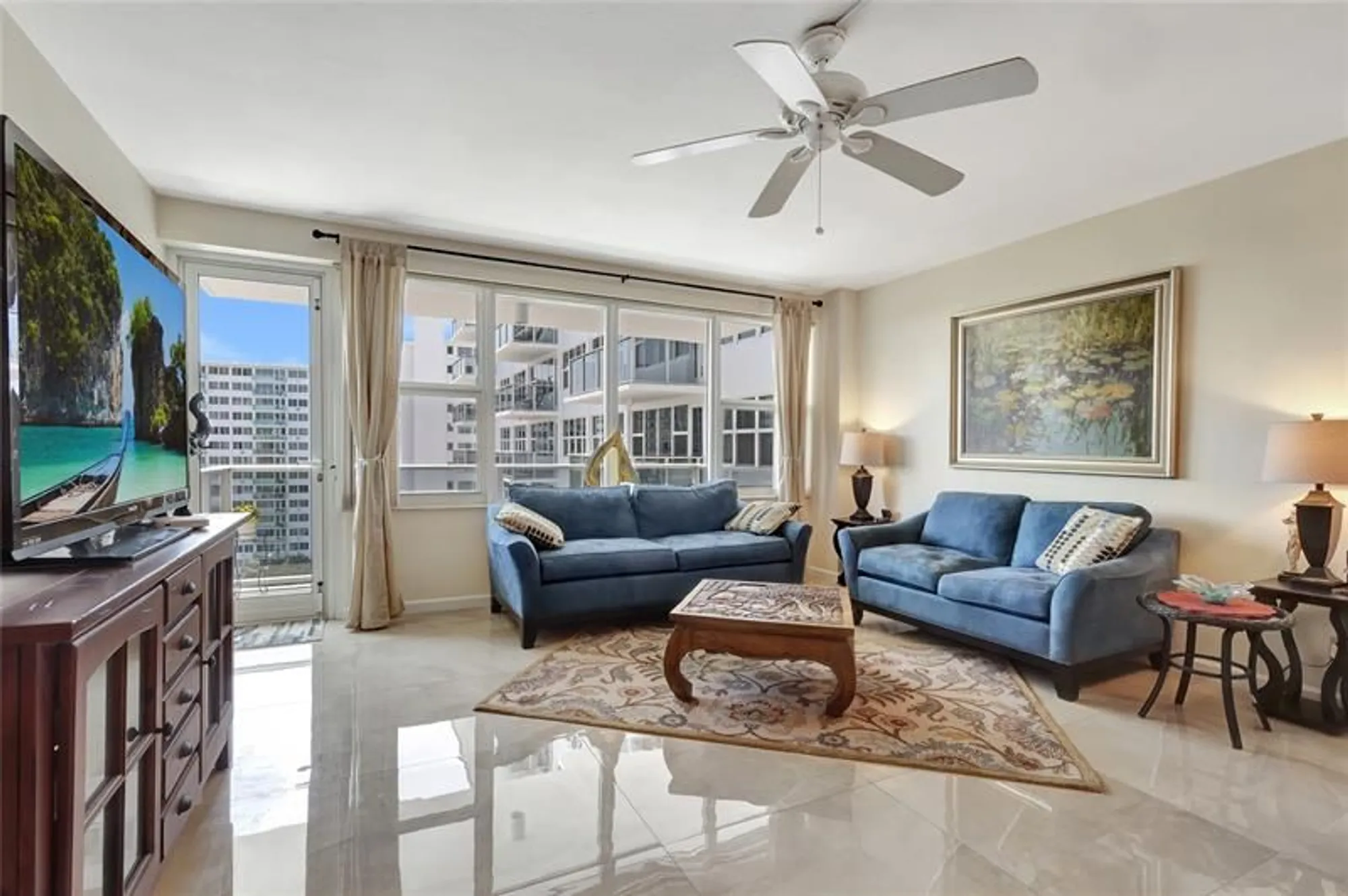 Property Slideshow image 5 of 18 | 3333 ne 34th st 1118, Fort Lauderdale, FL, 33308