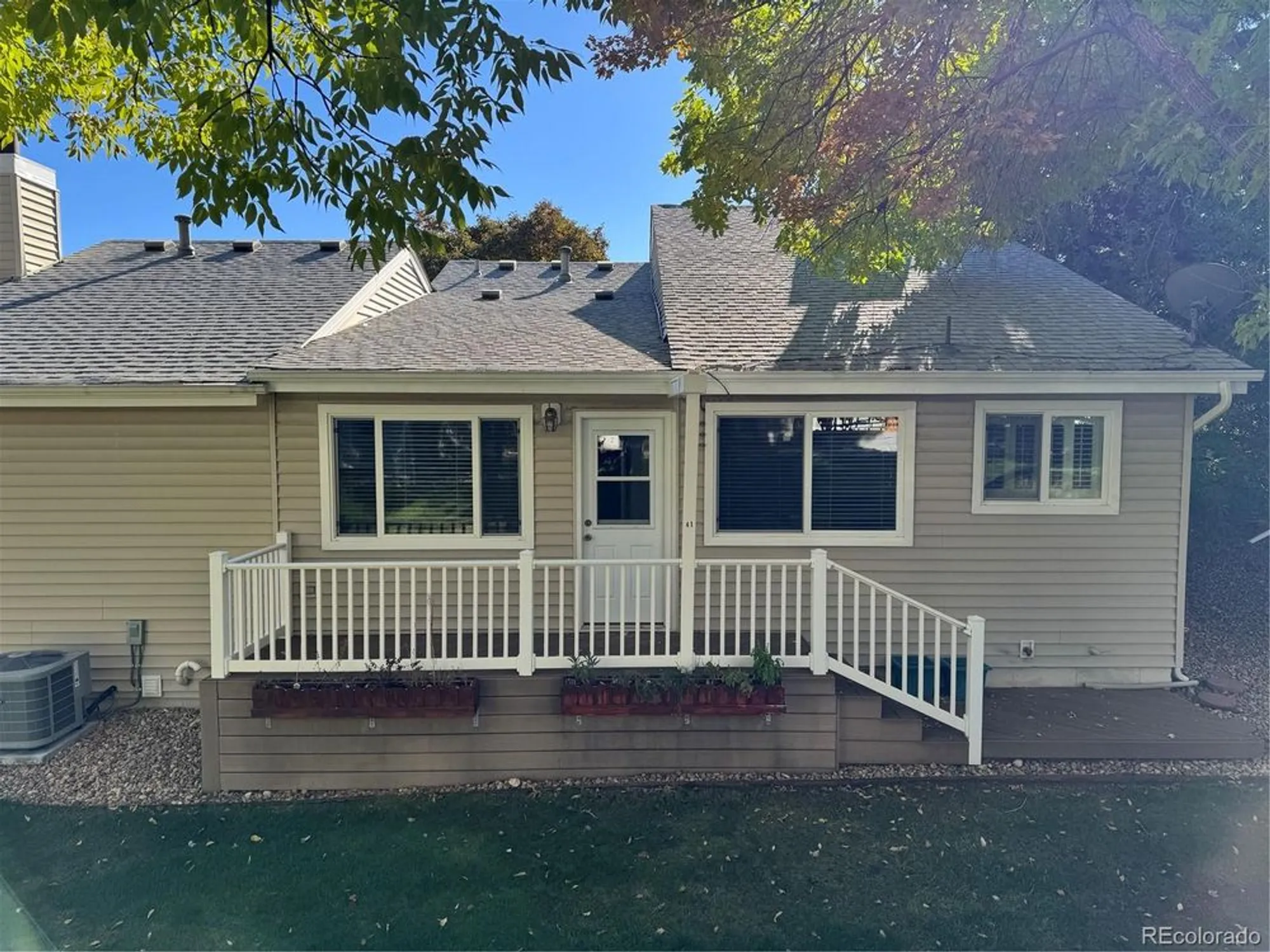 Property Slideshow image 24 of 31 | 41 canongate ln, Highlands Ranch, CO, 80130