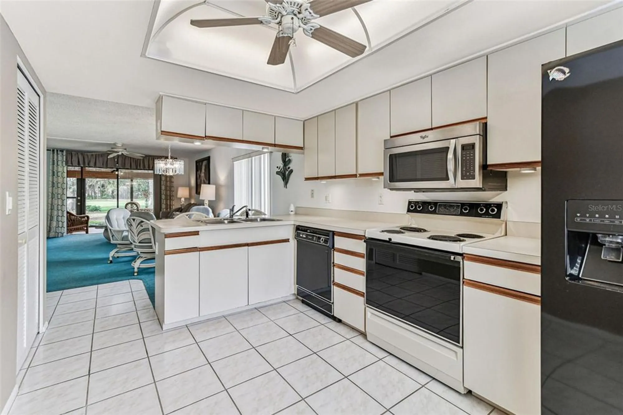Property Slideshow image 13 of 37 | 7676 eagle creek dr, Sarasota, FL, 34243