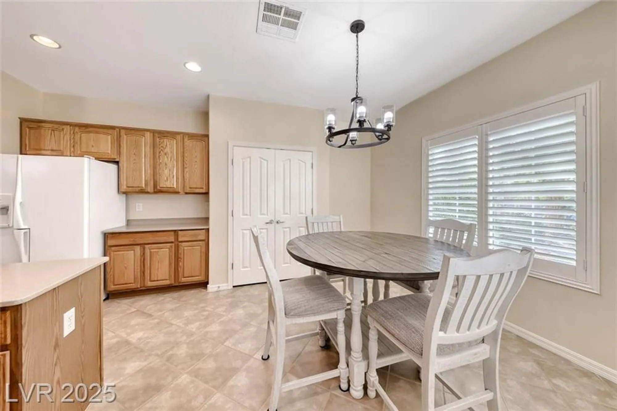 Property Slideshow image 22 of 56 | 2218 sandstone cliffs dr, Henderson, NV, 89044