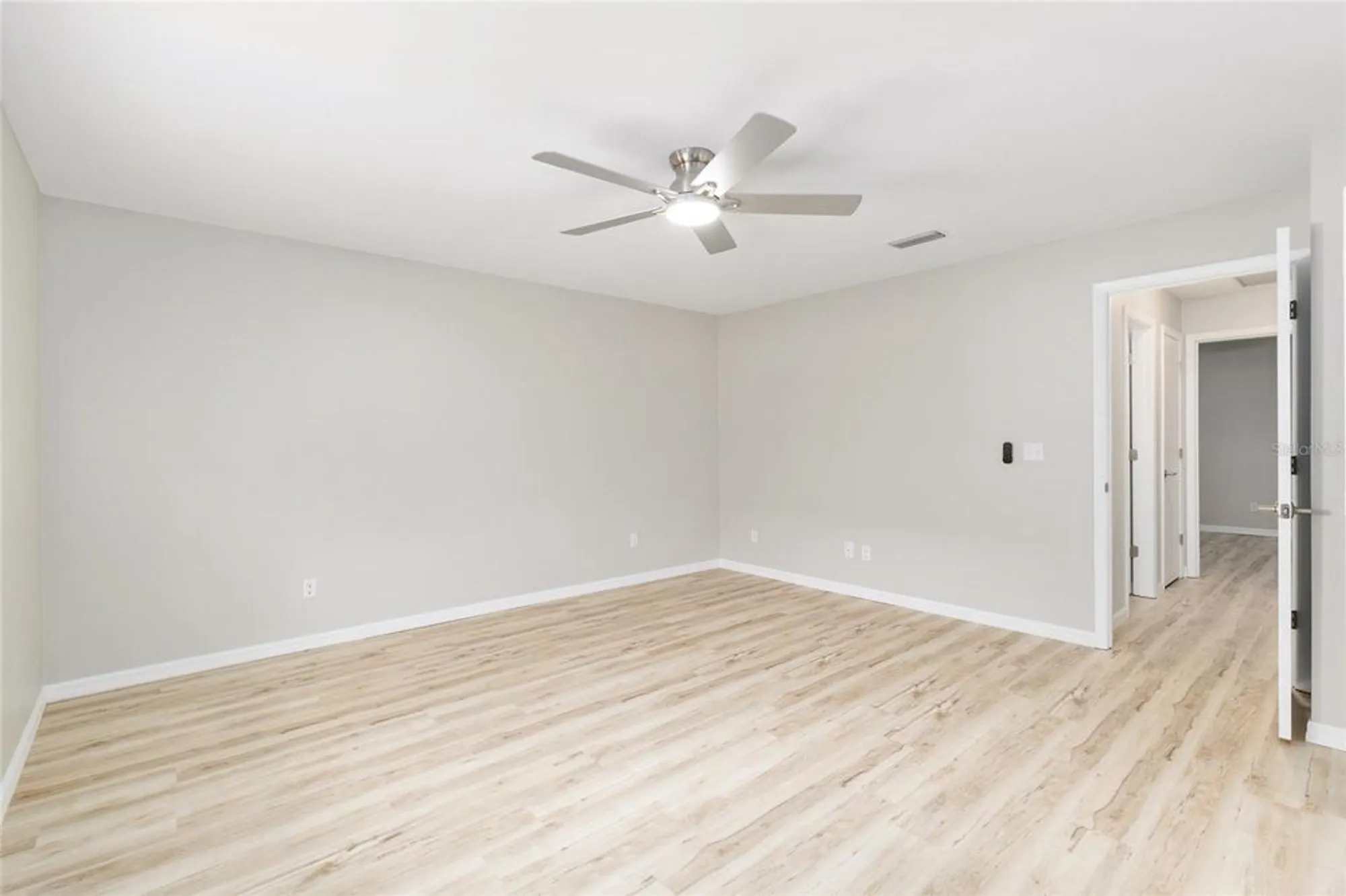 Property Slideshow image 24 of 43 | 8681 sw 93rd pl b, Ocala, FL, 34481
