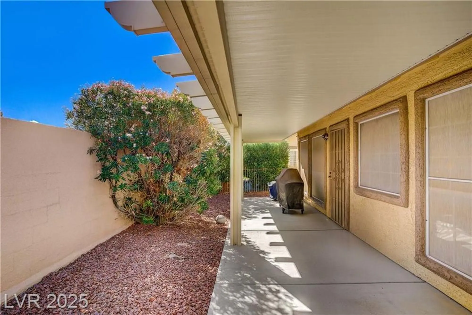 Property Slideshow image 22 of 29 | 5420 cove point dr, Las Vegas, NV, 89130