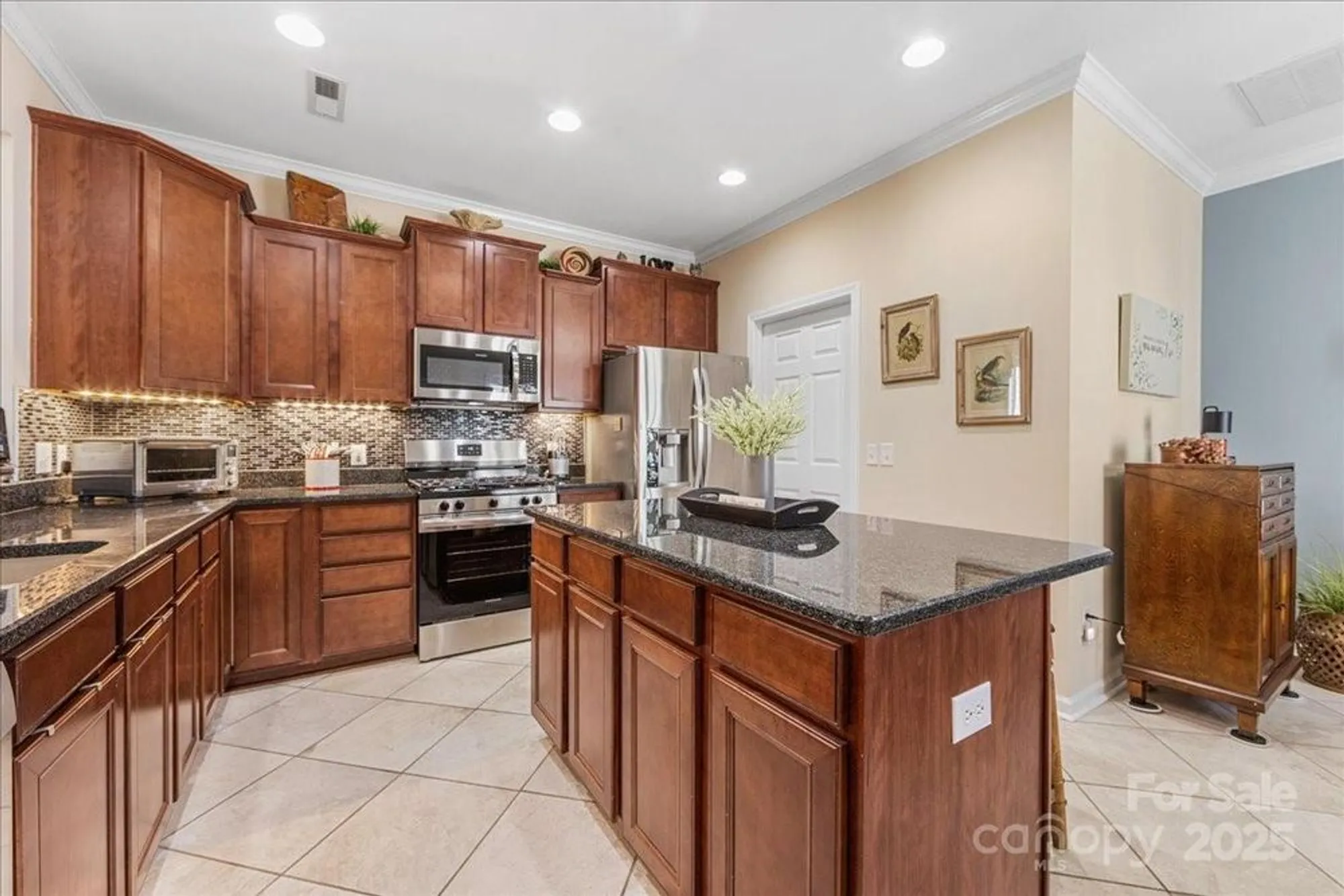 Property Slideshow image 14 of 45 | 2056 kennedy dr, Fort Mill, SC, 29707