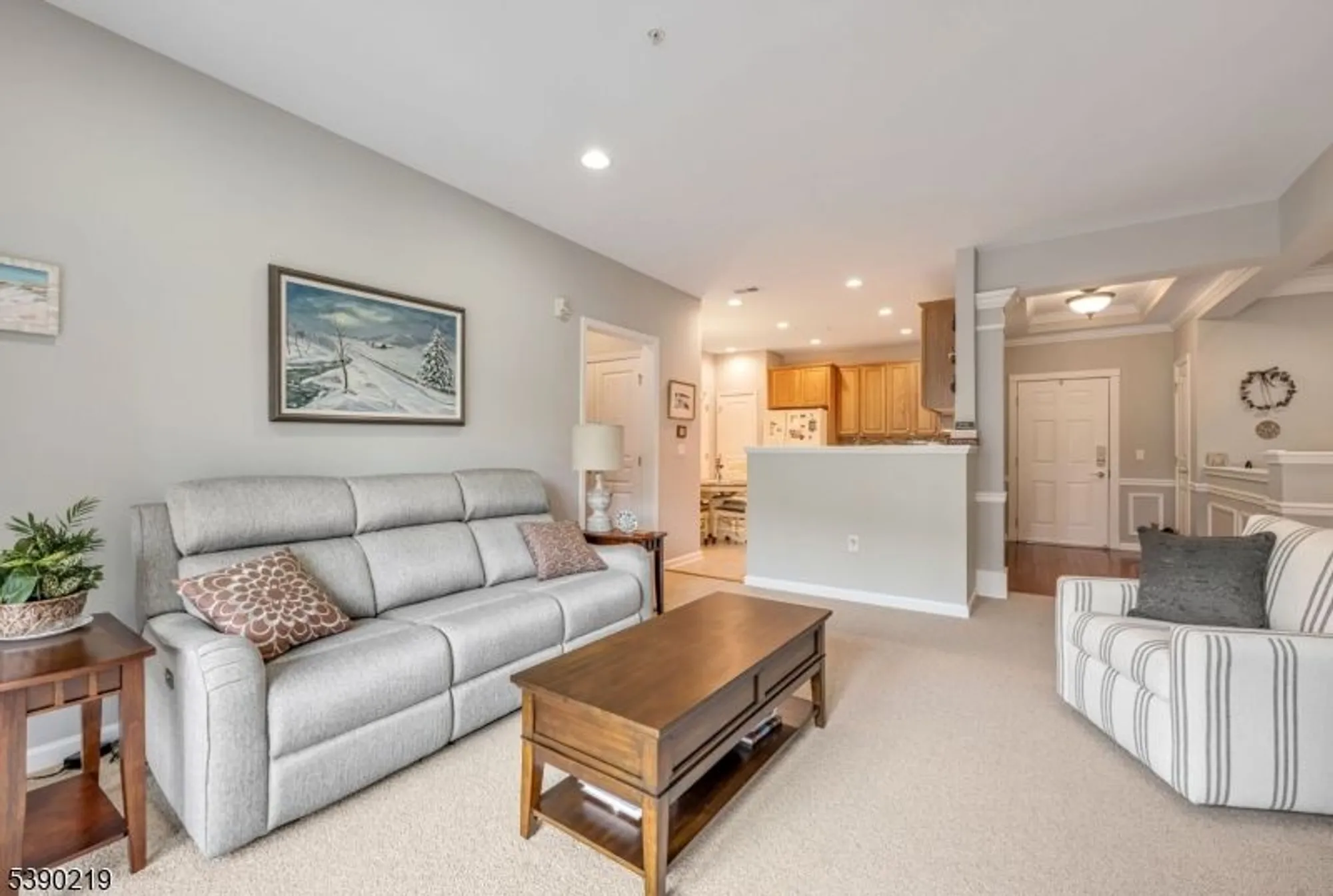 Property Slideshow image 8 of 28 | 9116 warrens way # 116, Wanaque, NJ, 07465