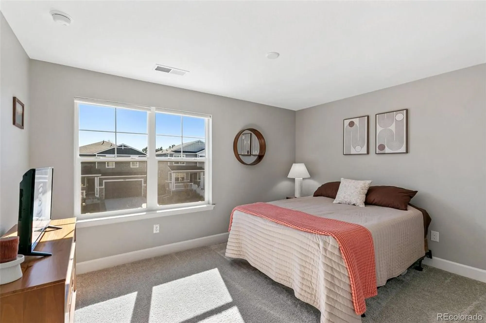 Property Slideshow image 27 of 40 | 3885 red valley cir, Castle Rock, CO, 80104