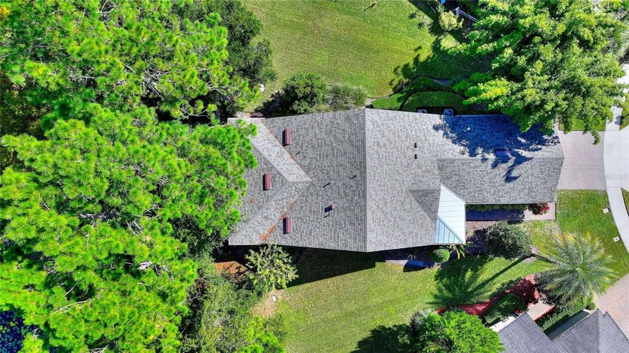 Property Slideshow image 53 of 86 | 513 san sebastian ct, Davenport, FL, 33837