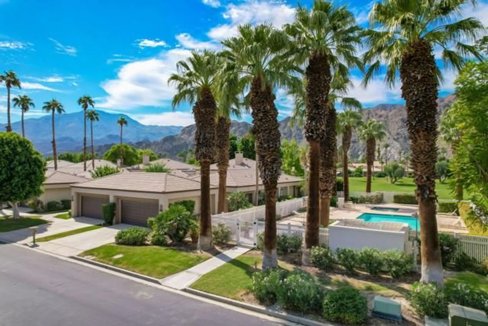 Property Slideshow image 3 of 44 | 55113 shoal crk, La Quinta, CA, 92253