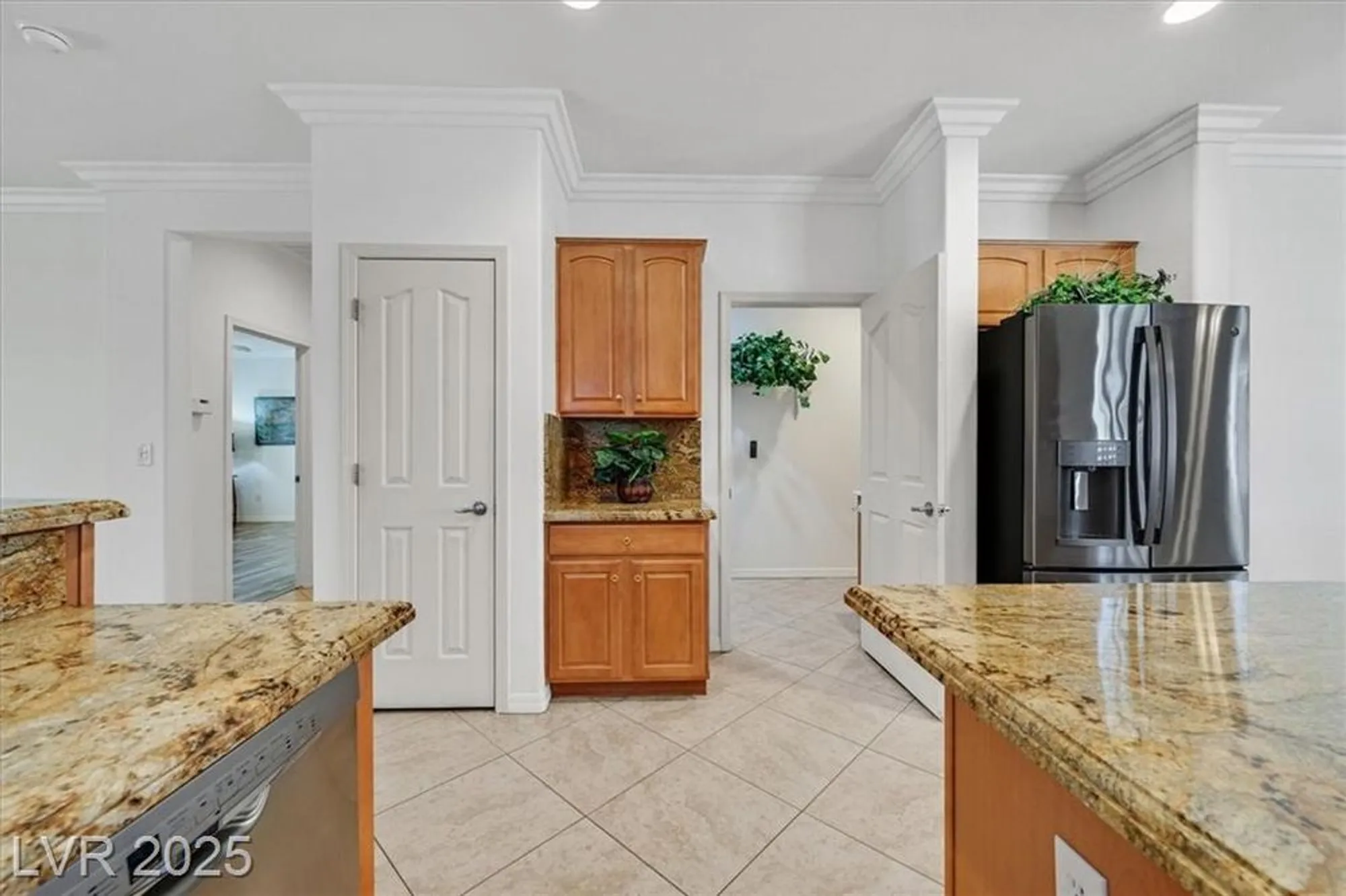 Property Slideshow image 10 of 40 | 2164 sawtooth mountain dr, Henderson, NV, 89044