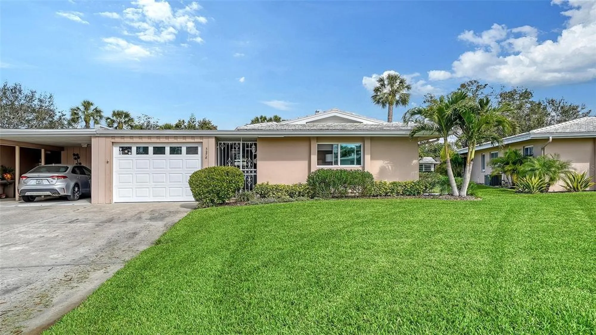 Property Slideshow image 6 of 78 | 3278 village green dr # 1024, Sarasota, FL, 34239