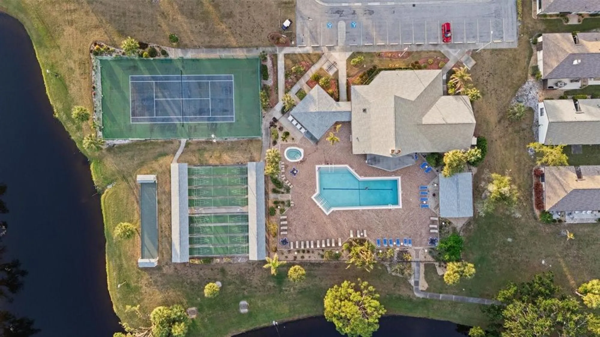 Property Slideshow image 3 of 48 | 508 foxwood blvd, Englewood, FL, 34223