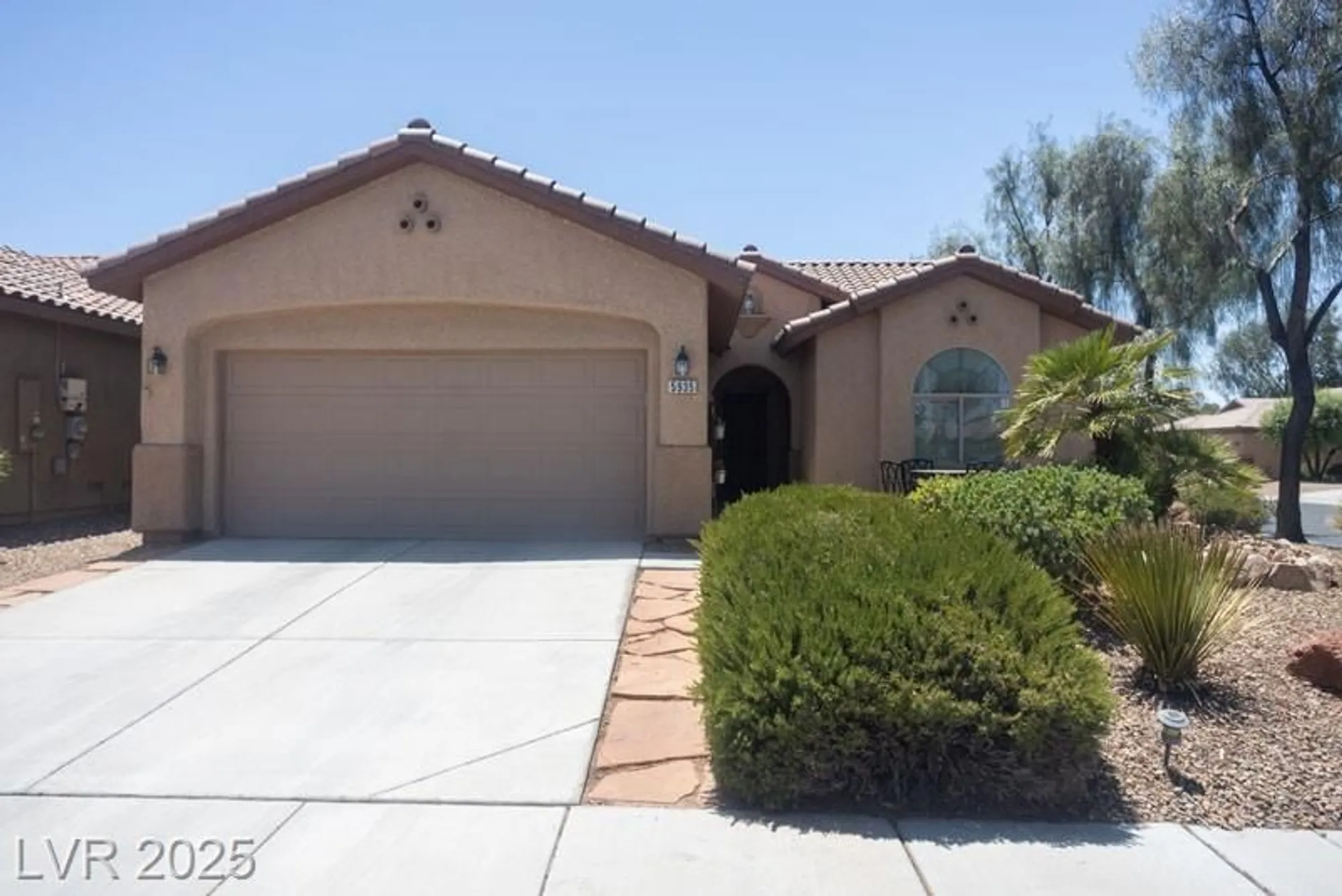 Property Slideshow image 4 of 43 | 5935 saddle horse ave, Las Vegas, NV, 89122