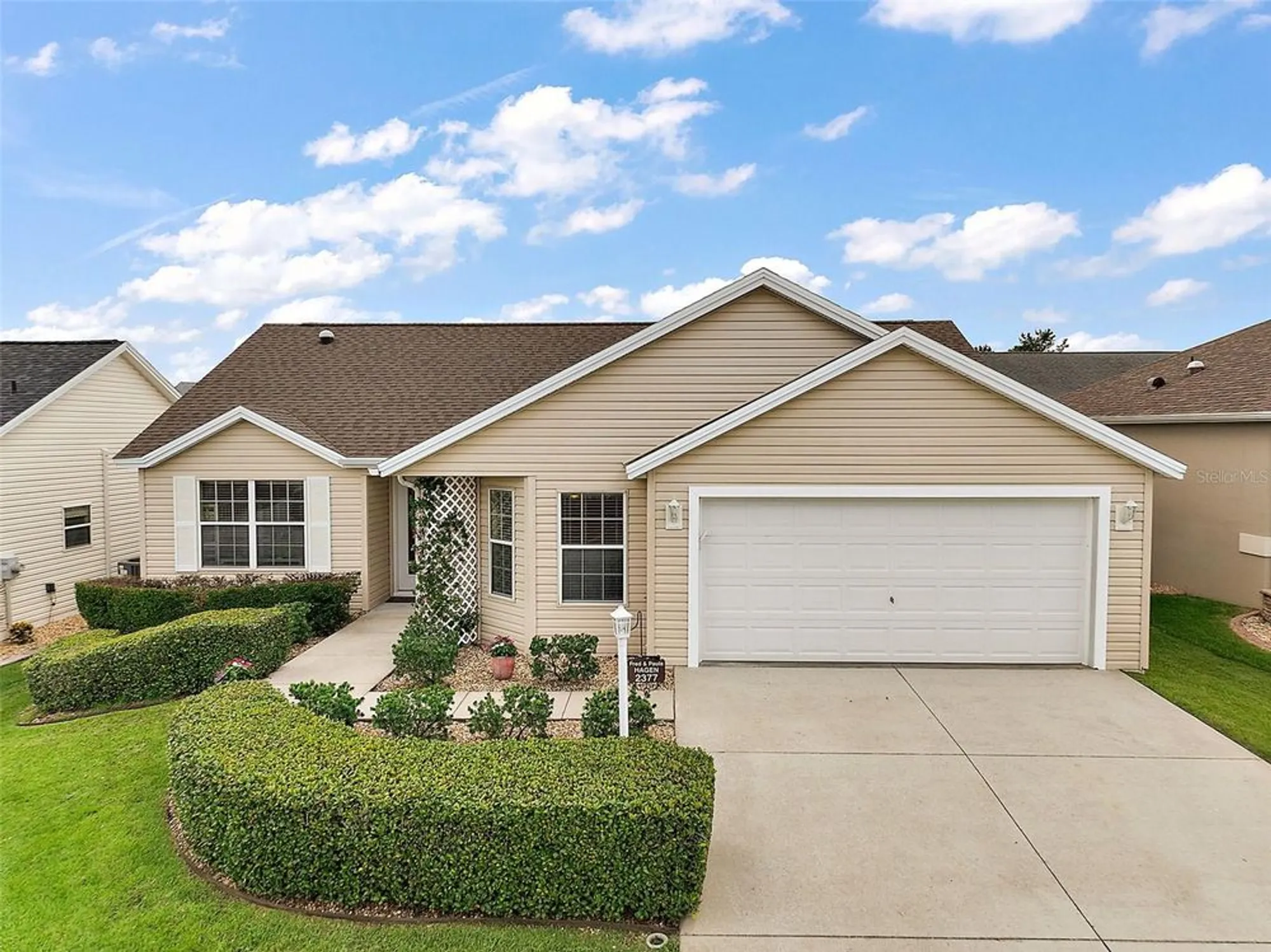 Property Slideshow image 32 of 36 | 2377 longbow trl, The Villages, FL, 32162