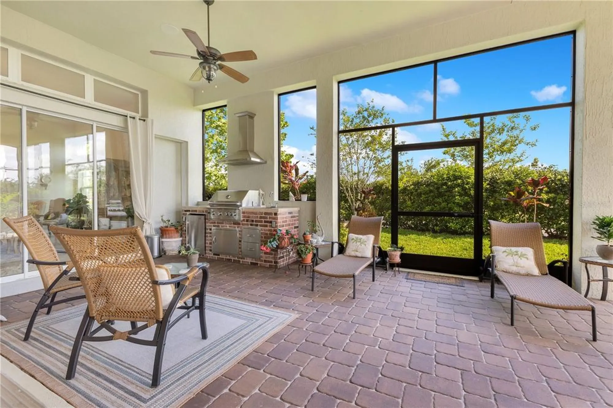 Property Slideshow image 38 of 77 | 2672 meadowedge loop, Saint Cloud, FL, 34772