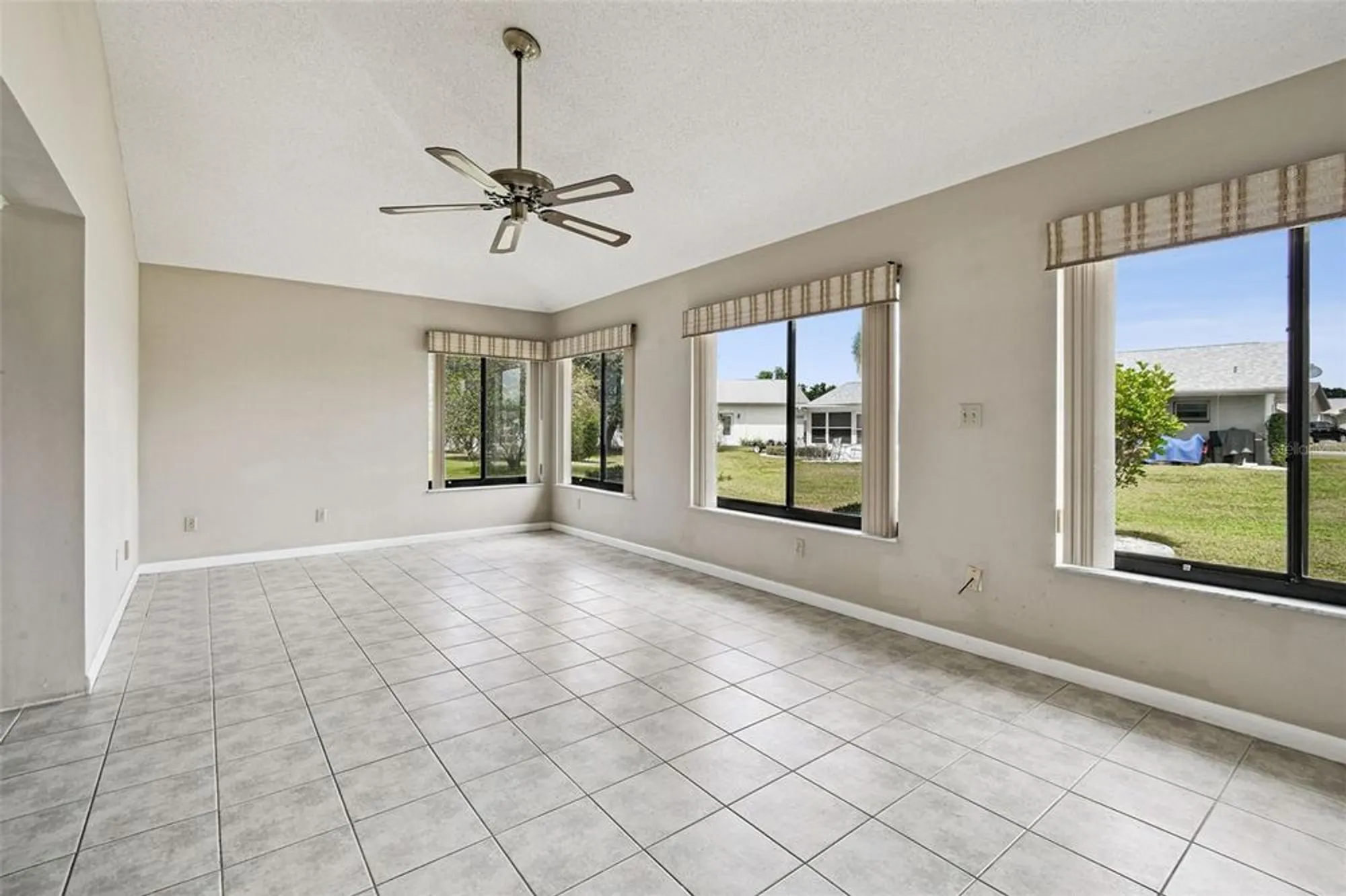 Property Slideshow image 35 of 100 | 1803 pineapple palm ct, Sun City Center, FL, 33573
