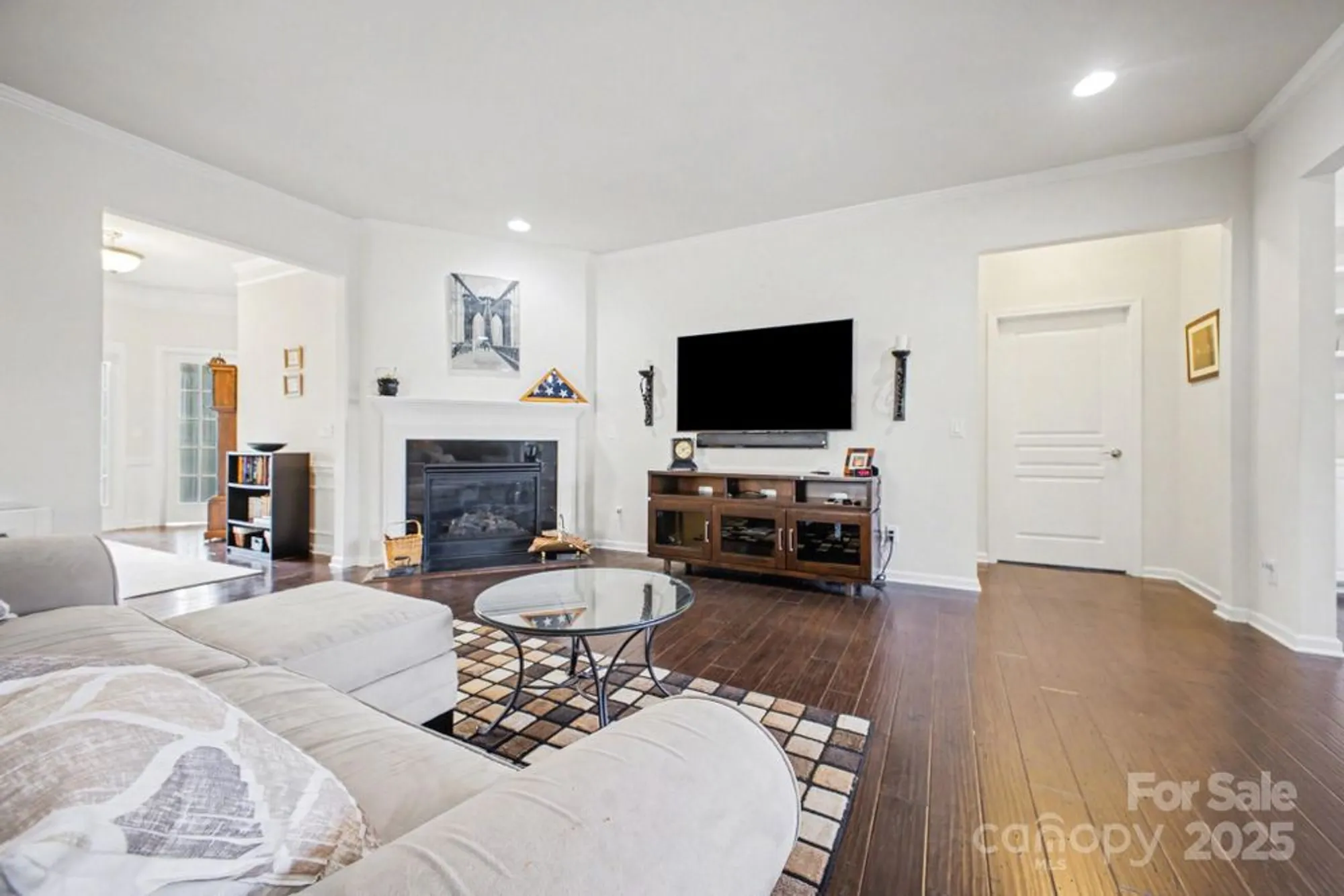 Property Slideshow image 7 of 37 | 2028 bronze leaf dr, Fort Mill, SC, 29707