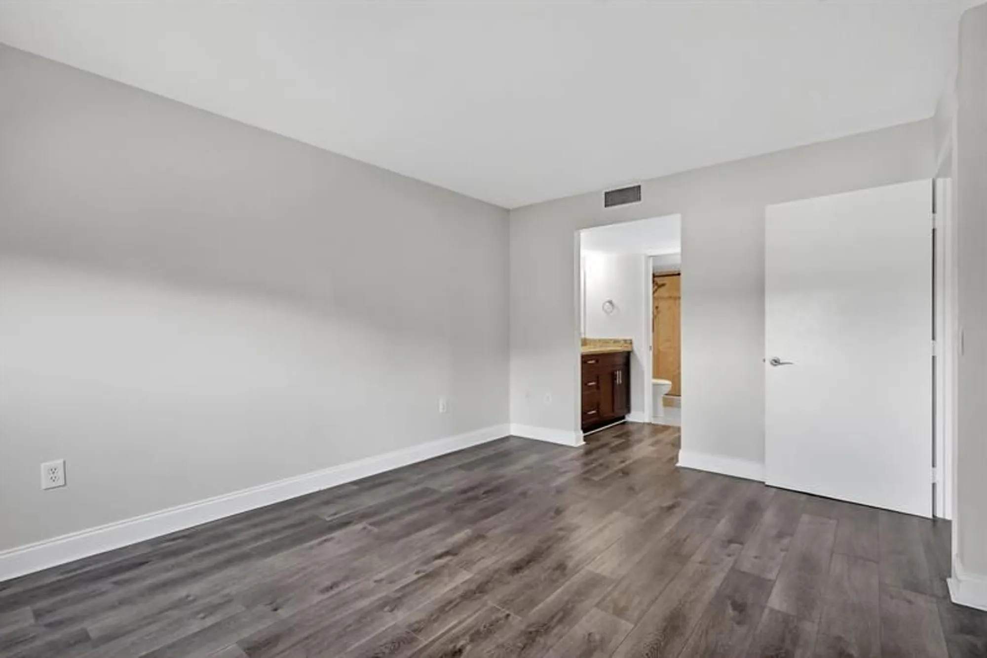 Property Slideshow image 26 of 39 | 1600 sw 127th way, Pembroke Pines, FL, 33027