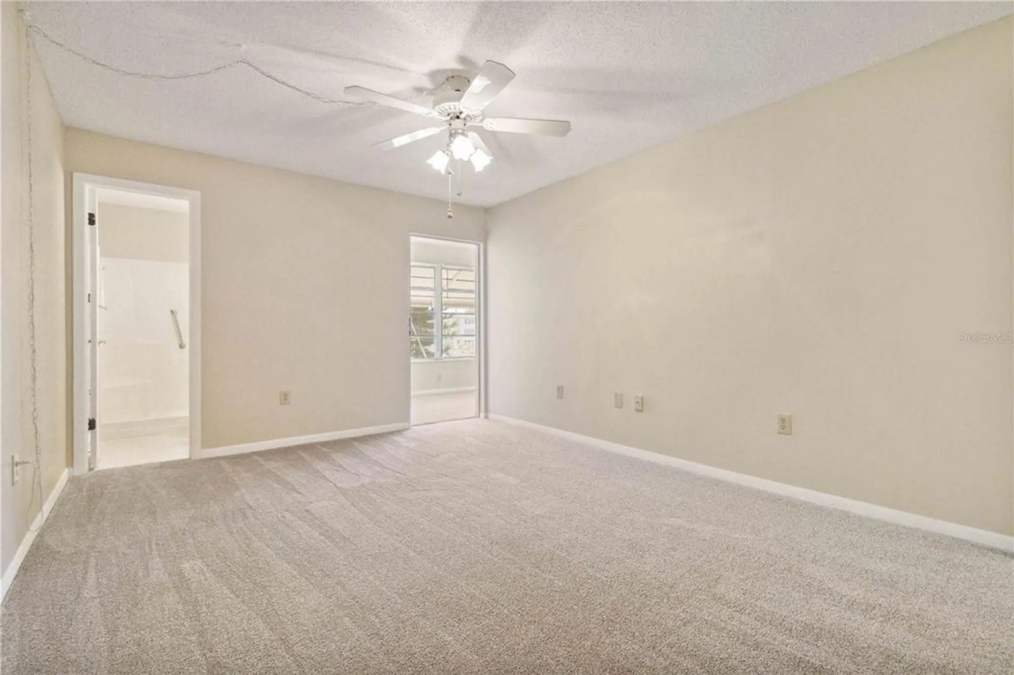 Property Slideshow image 18 of 30 | 5623 80th st n unit 202, St Petersburg, FL, 33709