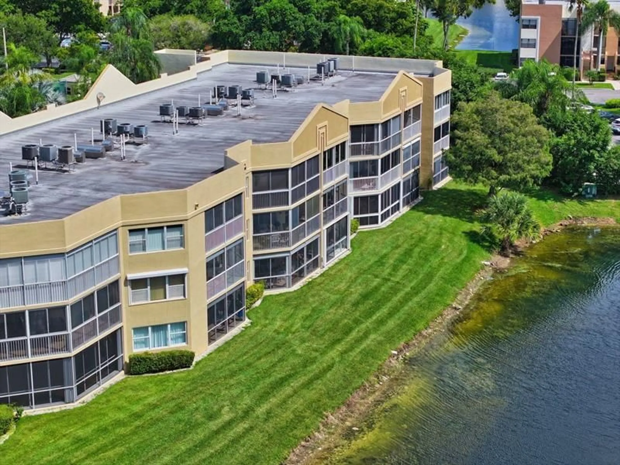 Property Slideshow image 42 of 49 | 7361 granville dr 303, Tamarac, FL, 33321