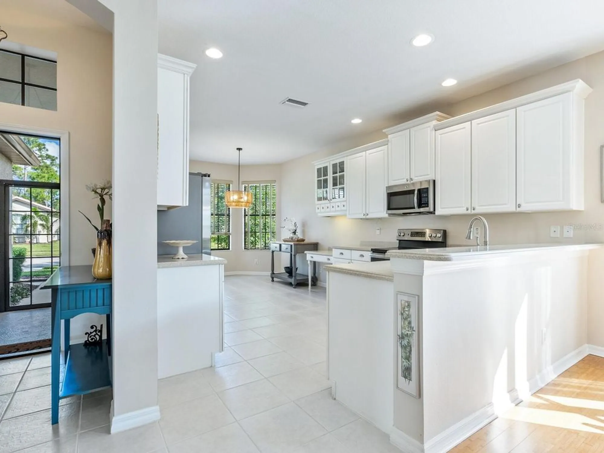 Property Slideshow image 14 of 42 | 1920 batello dr, Venice, FL, 34292